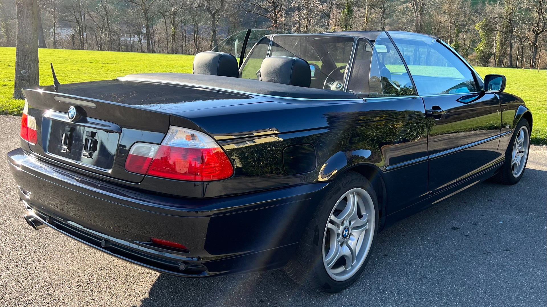 BMW 330Ci Cabriolet-image-7