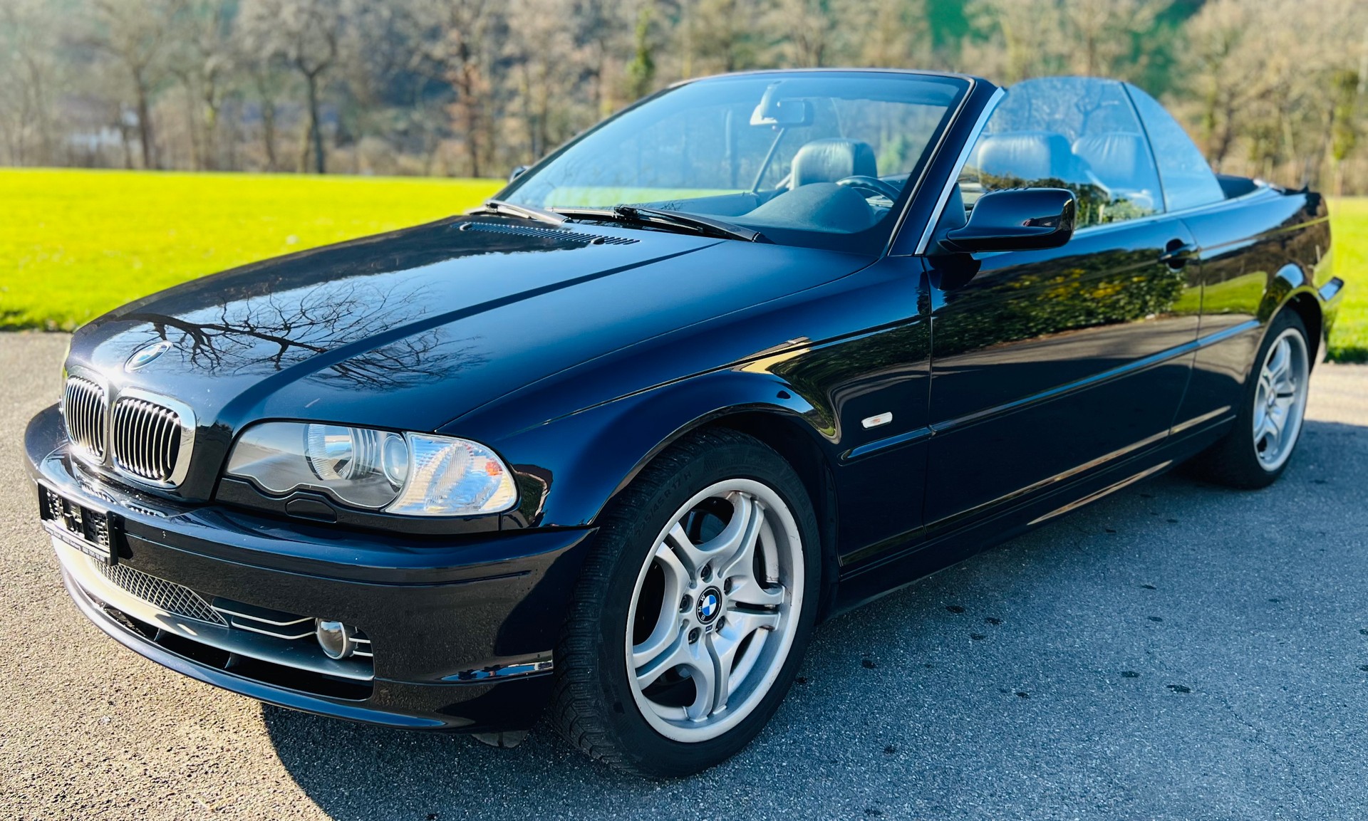 BMW 330Ci Cabriolet-image-3