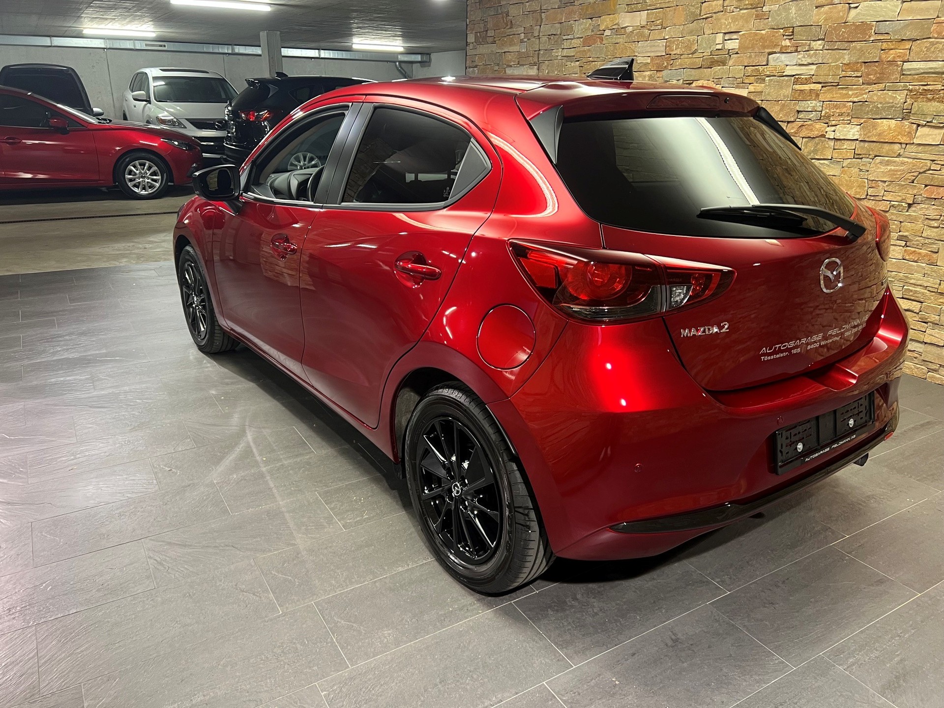 MAZDA 2 SKYACTIV-G 90 Homura Automat-showroom-element-3