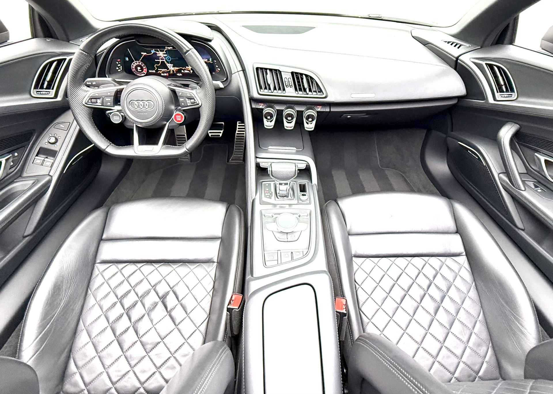 AUDI R8 Spyder RWD S-Tronic-image-8