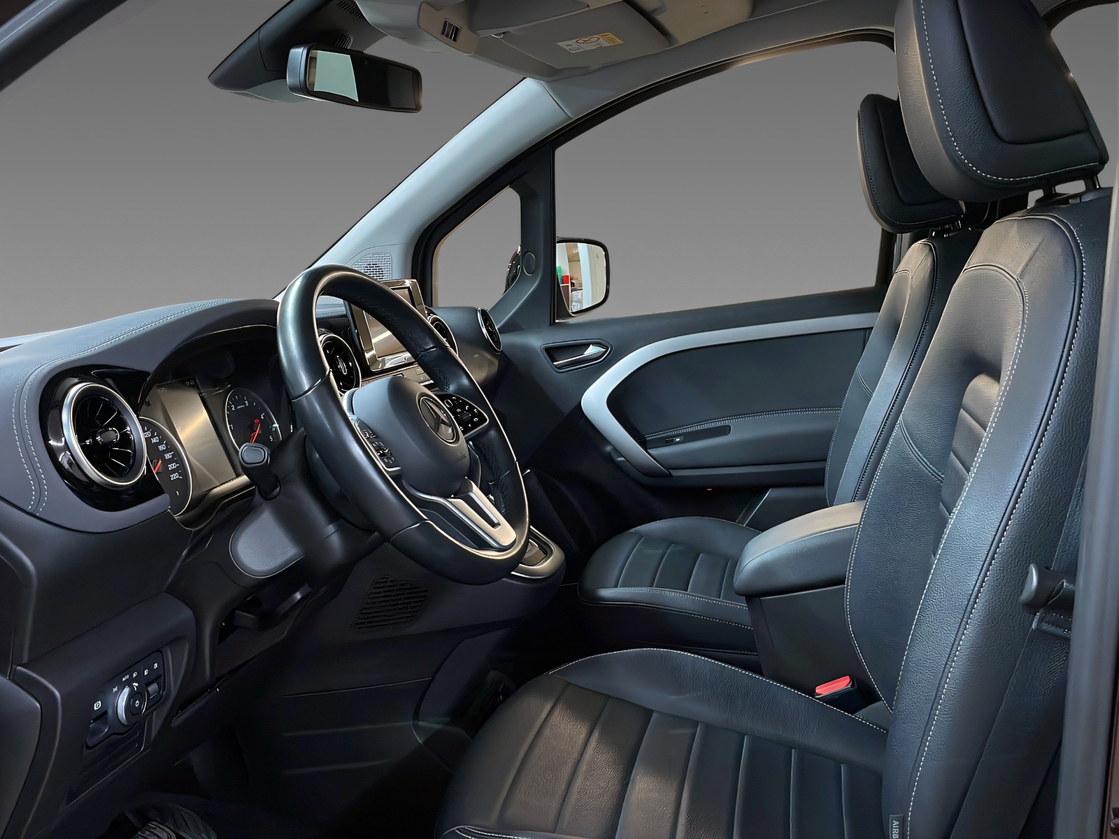 MERCEDES-BENZ T 180 d Progressive-image-5