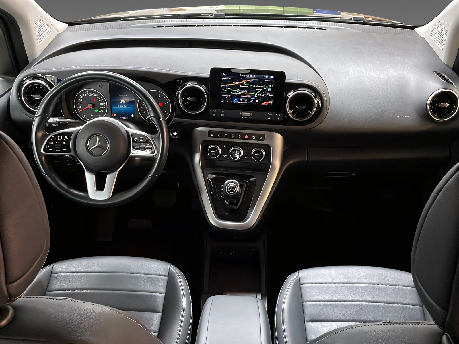 MERCEDES-BENZ T 180 d Progressive-image-6