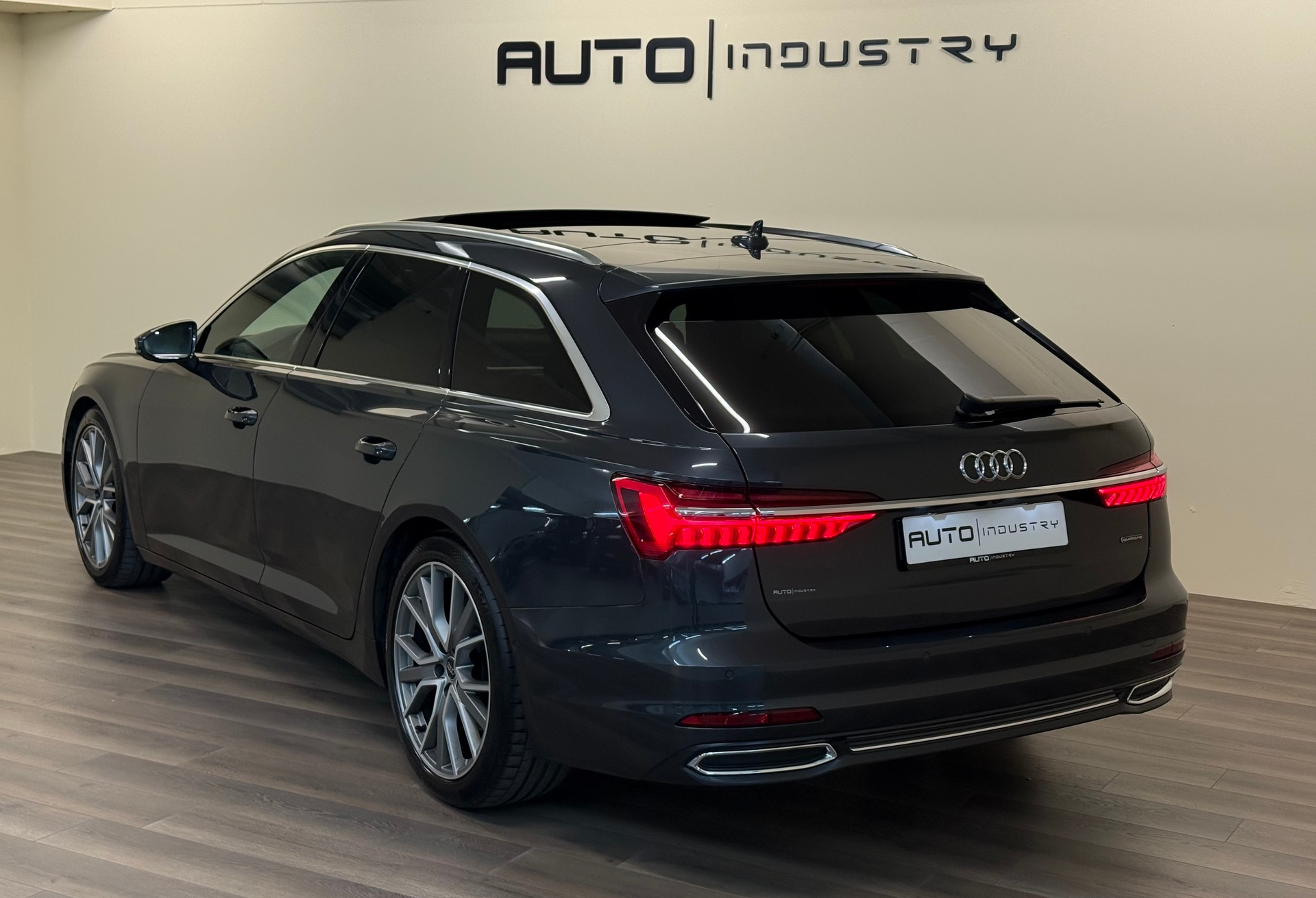 AUDI A6 Avant 55 TFSI Sport quattro S-tronic-image-8