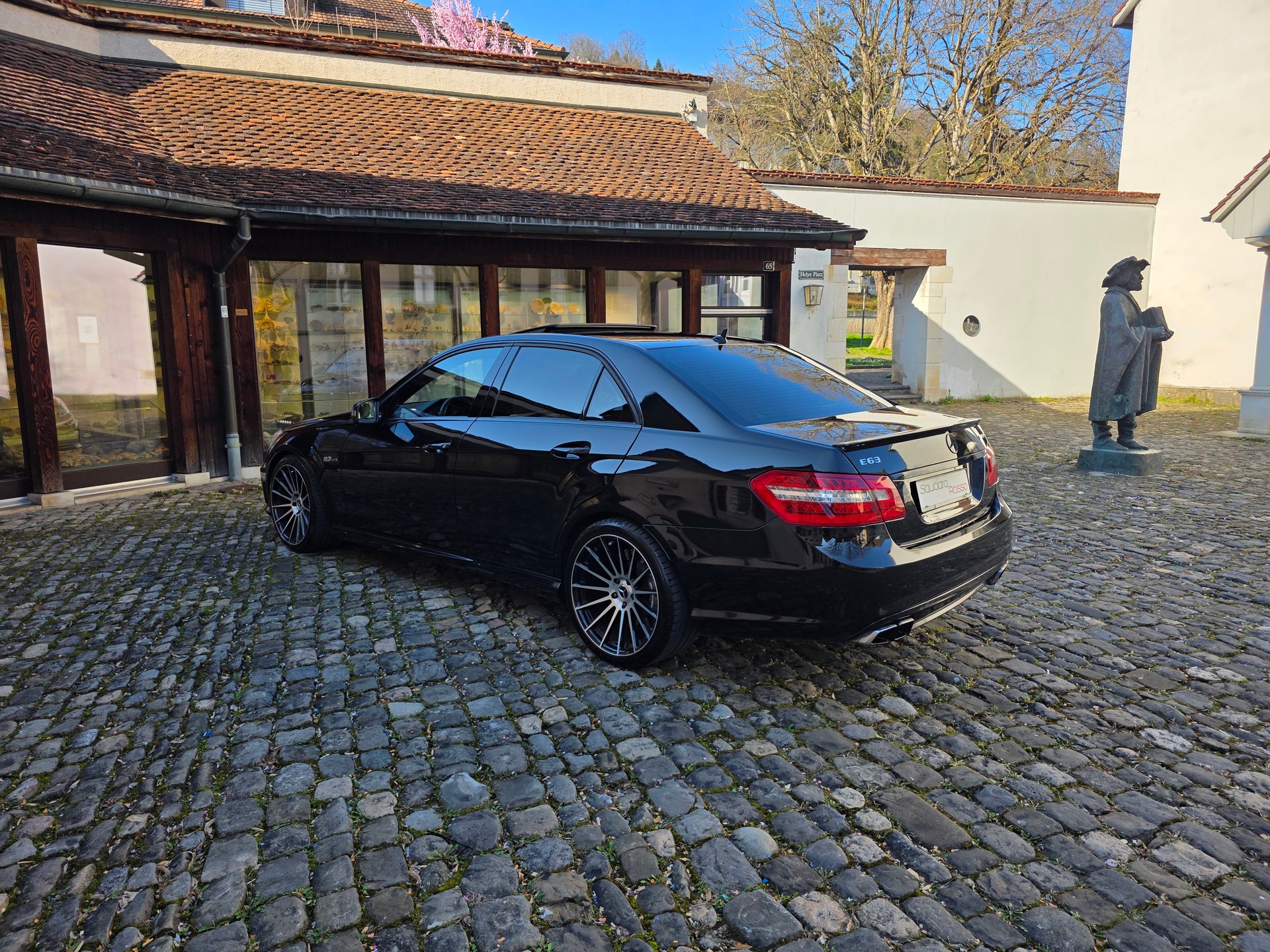 MERCEDES-BENZ E 63 AMG Speedshift MCT-image-4