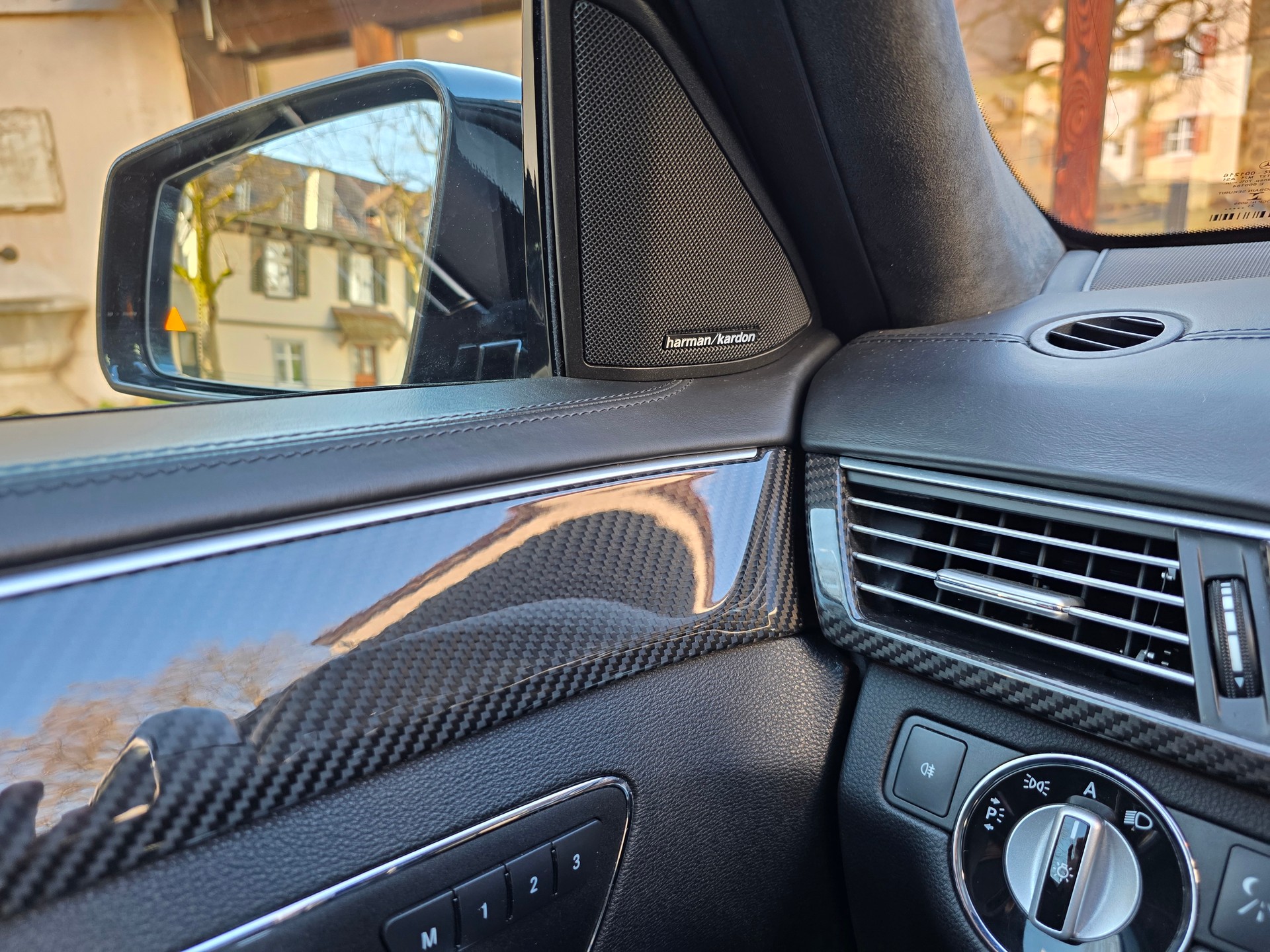 MERCEDES-BENZ E 63 AMG Speedshift MCT-image-12