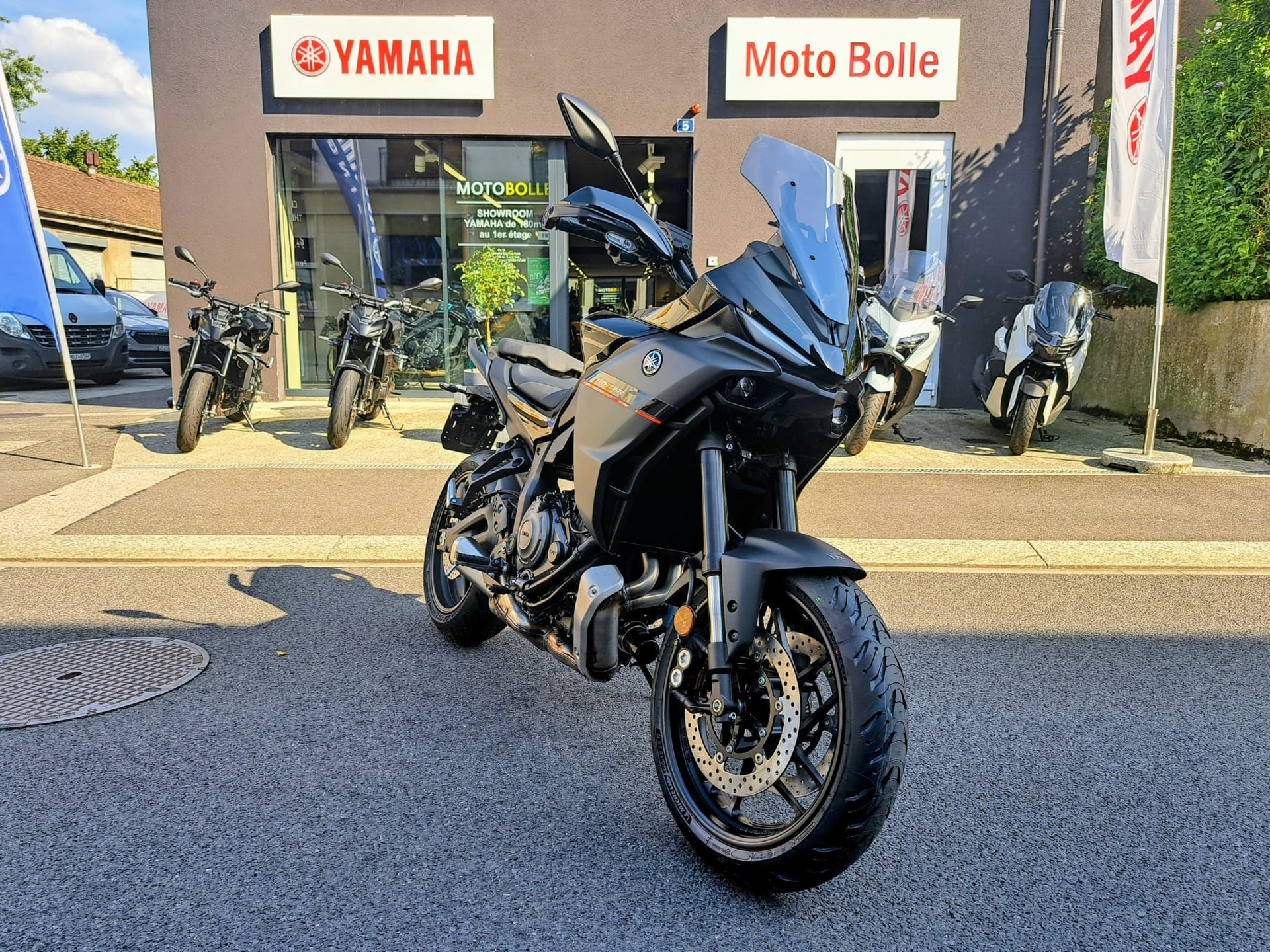 YAMAHA Tracer 7-showroom-element-1