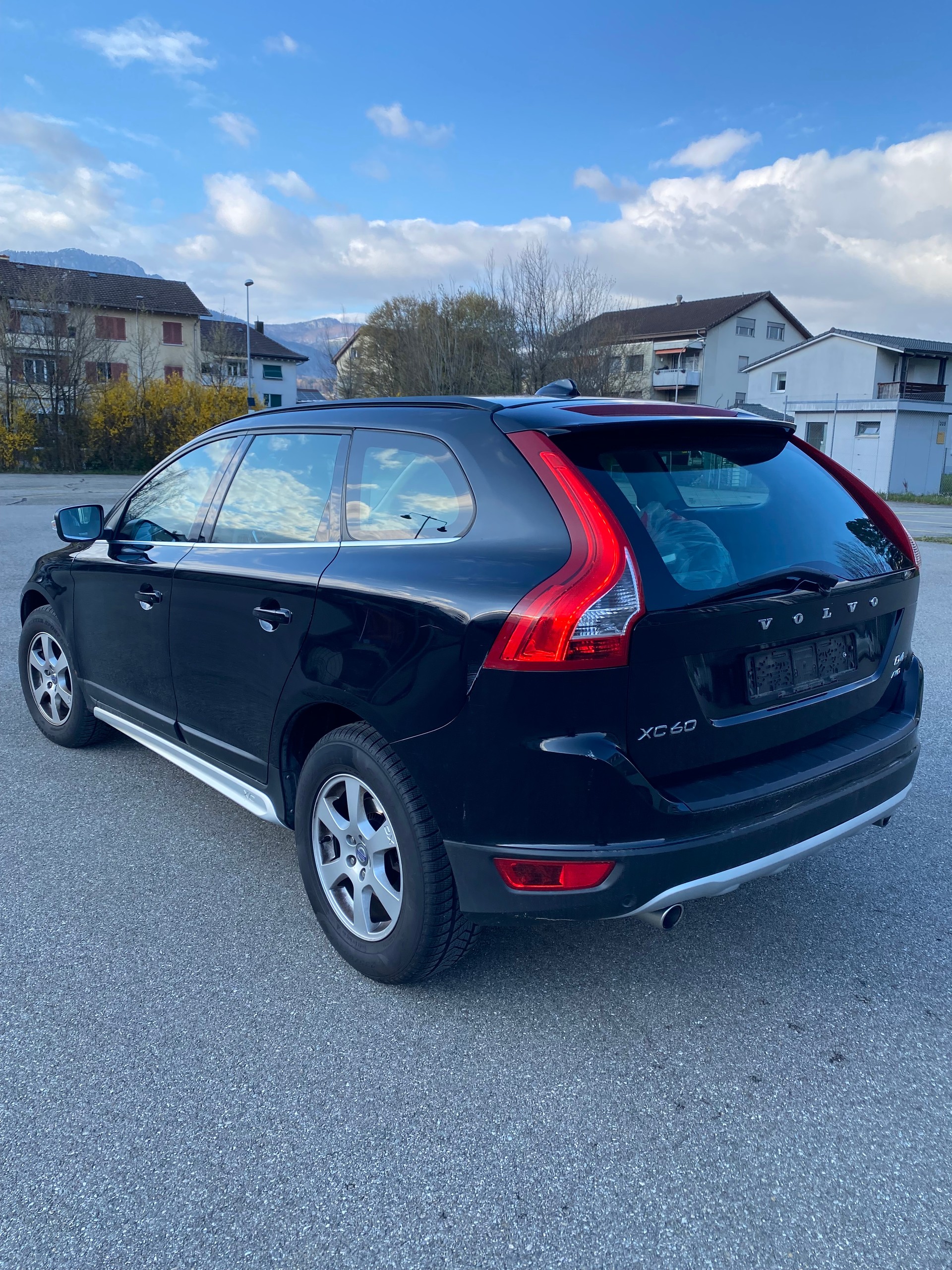 VOLVO XC60 D4 AWD Summum Geartronic-image-12