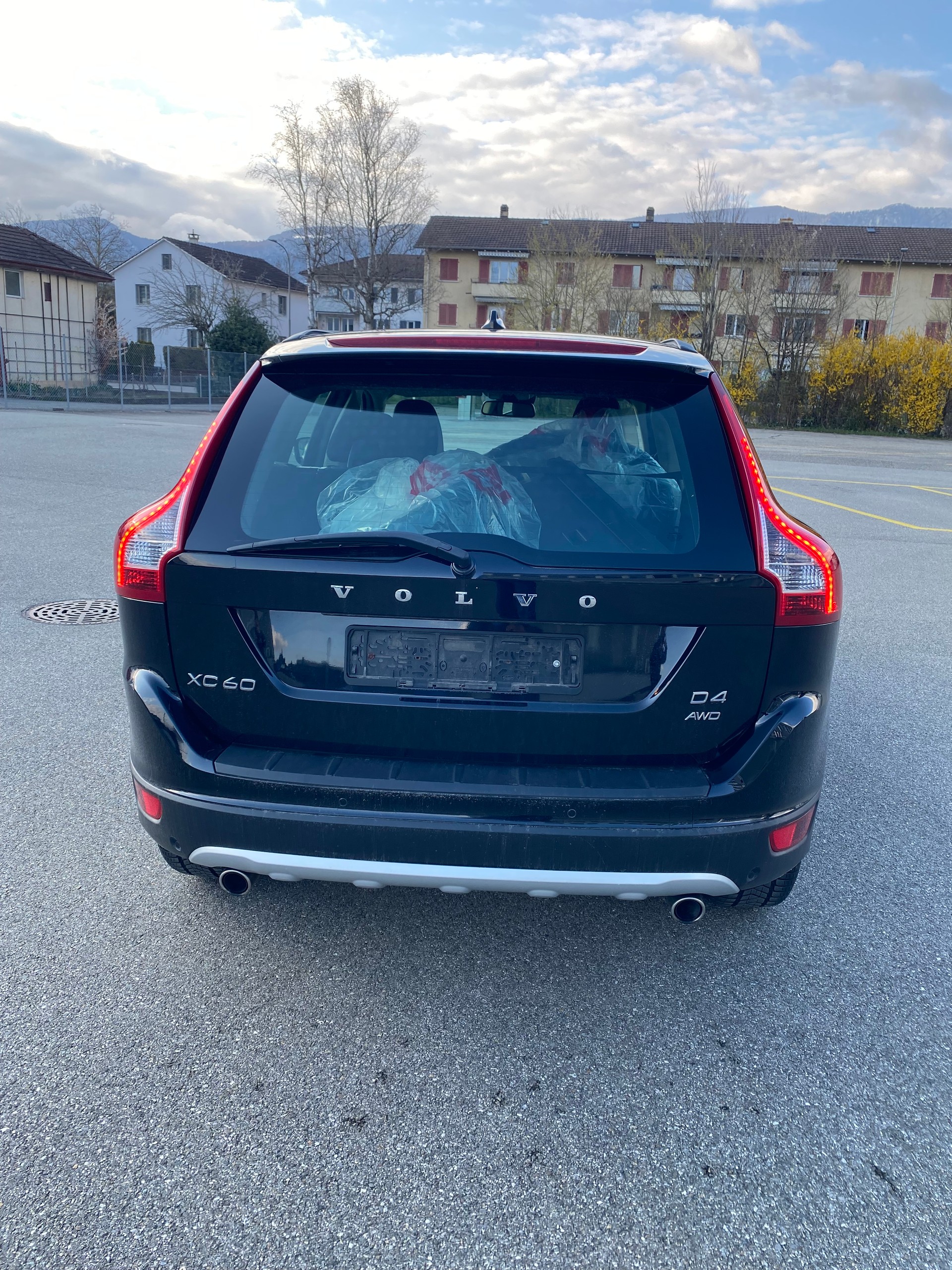 VOLVO XC60 D4 AWD Summum Geartronic-image-11
