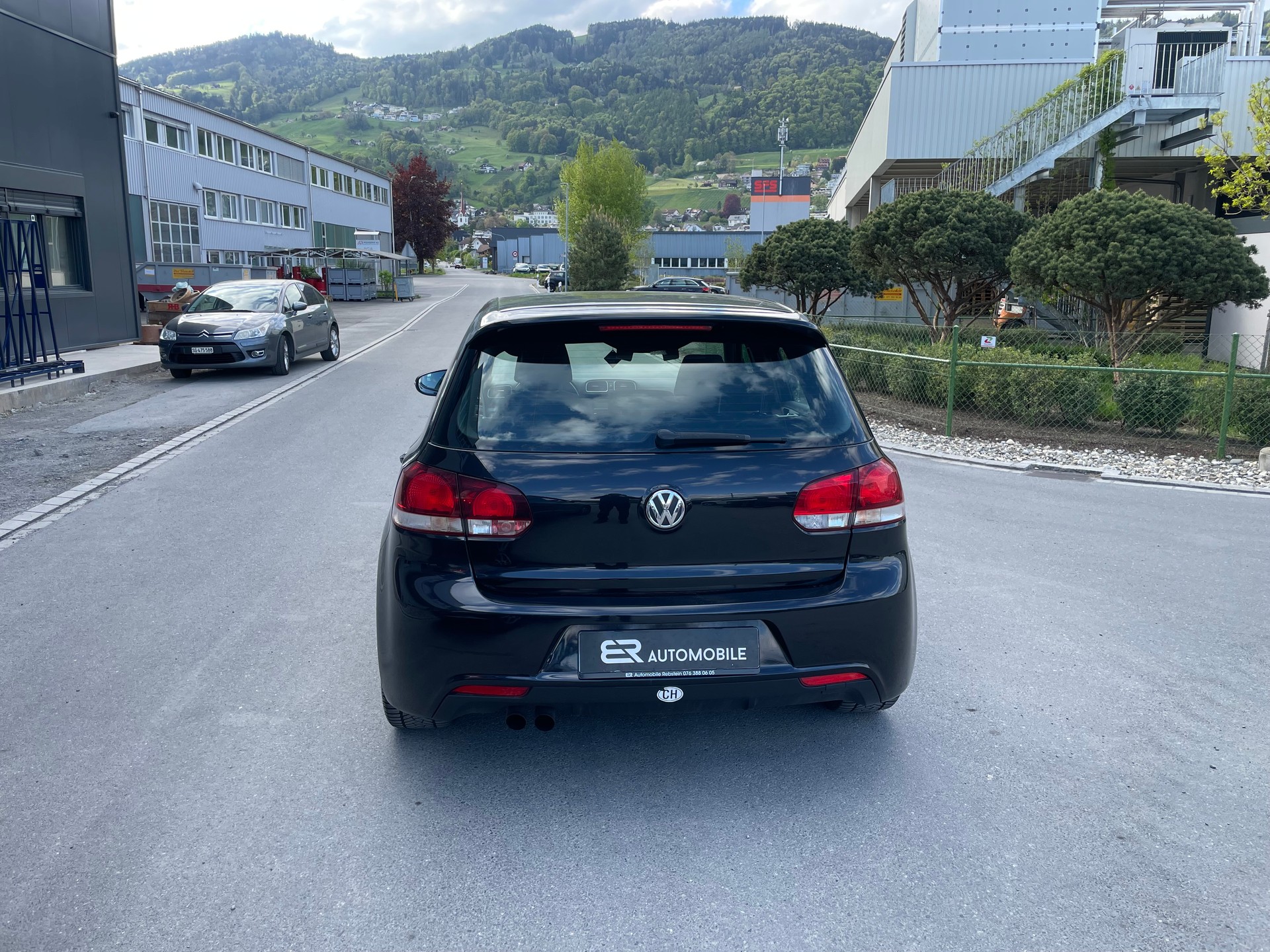 VW Golf 1.4 TFSI R-line-image-3