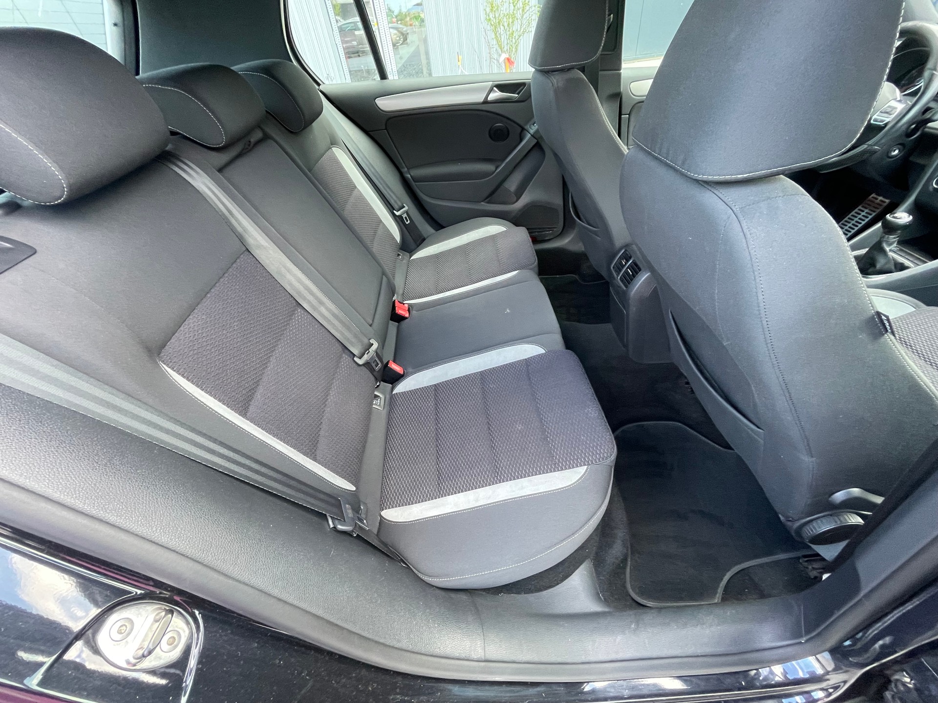 VW Golf 1.4 TFSI R-line-image-13