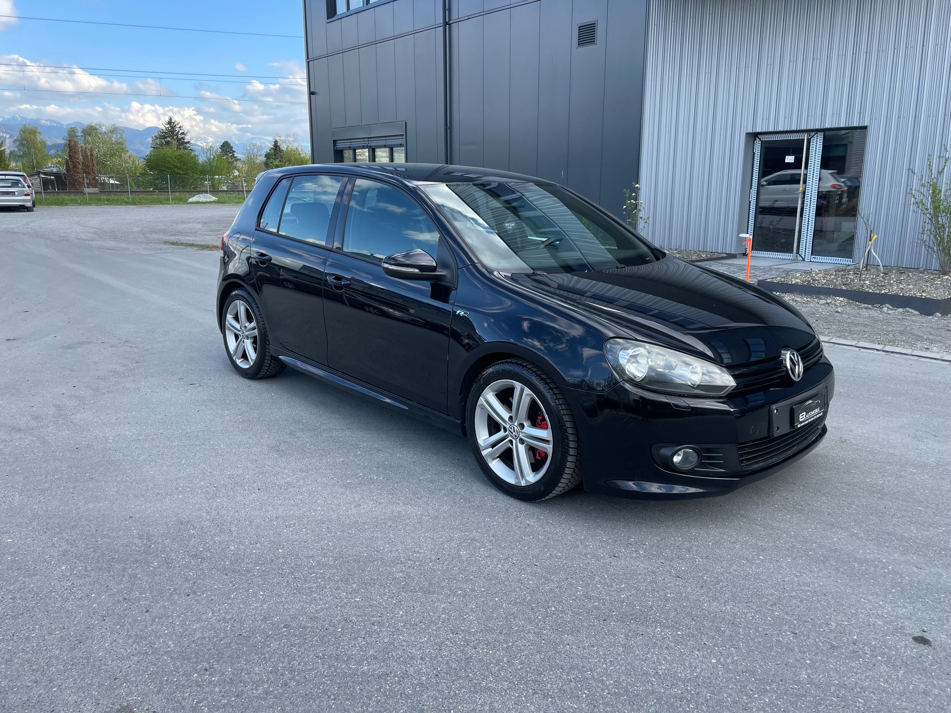 VW Golf 1.4 TFSI R-line-image-1