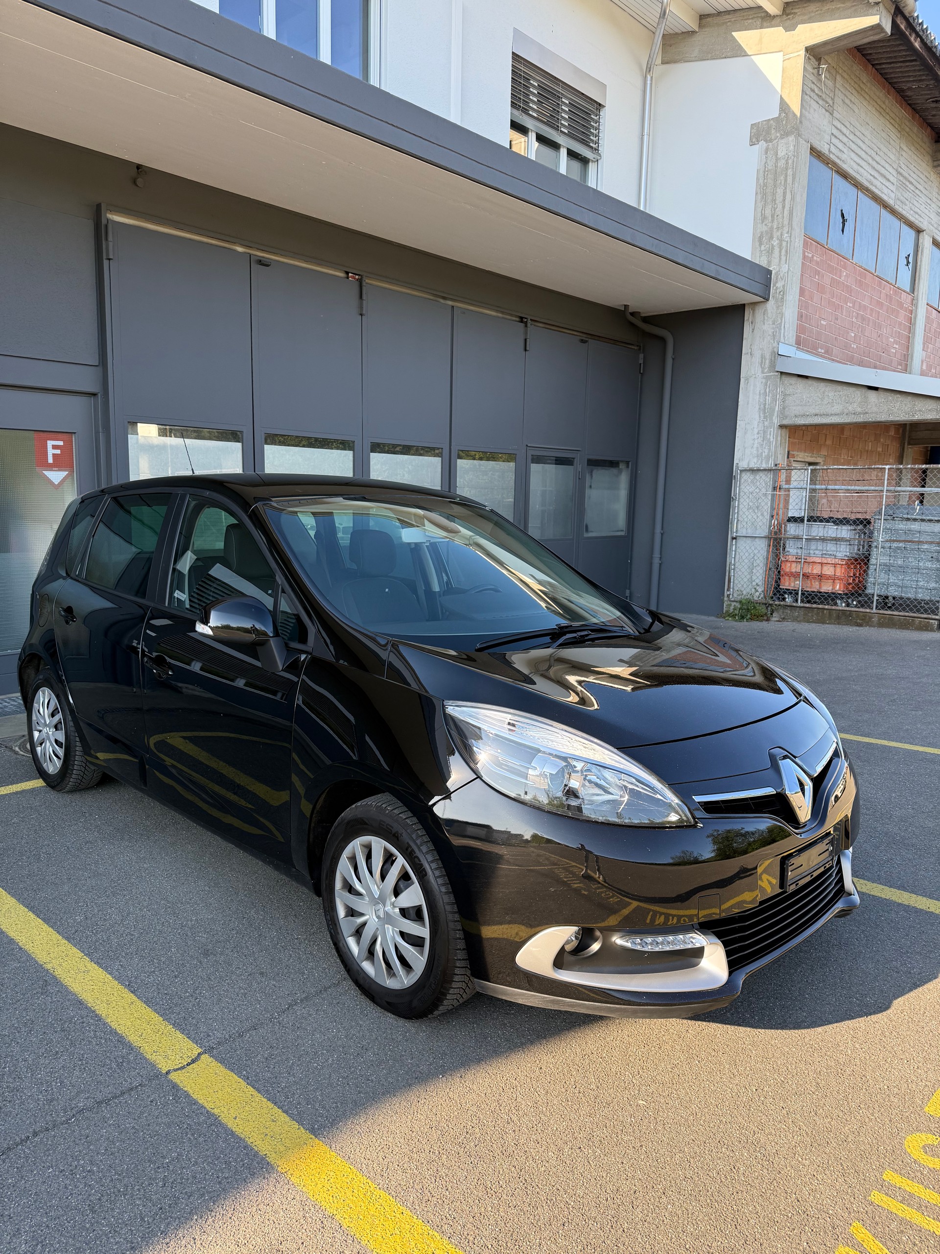 RENAULT Scénic 1.5 dCi Expression-image-6