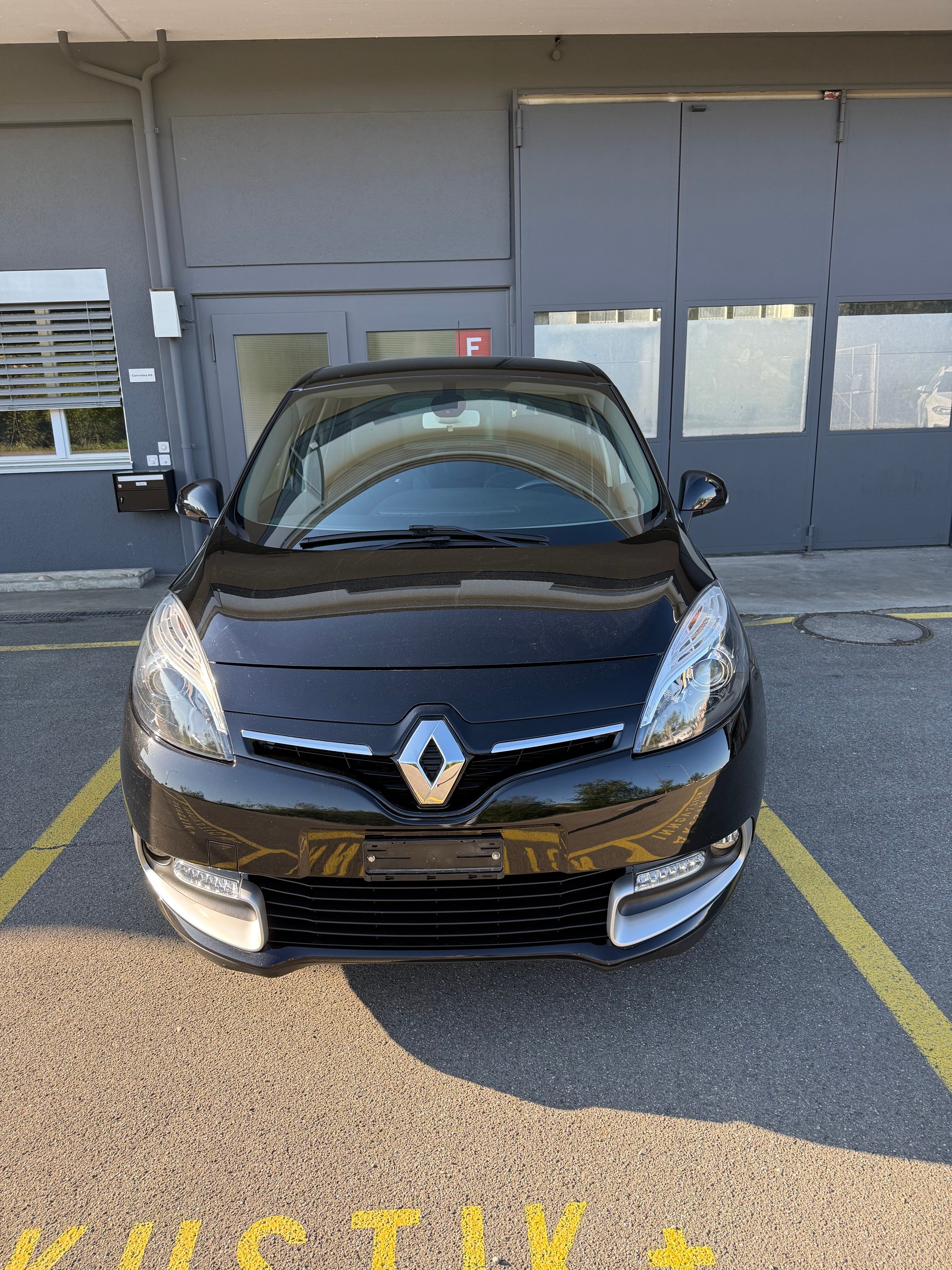 RENAULT Scénic 1.5 dCi Expression-image-7
