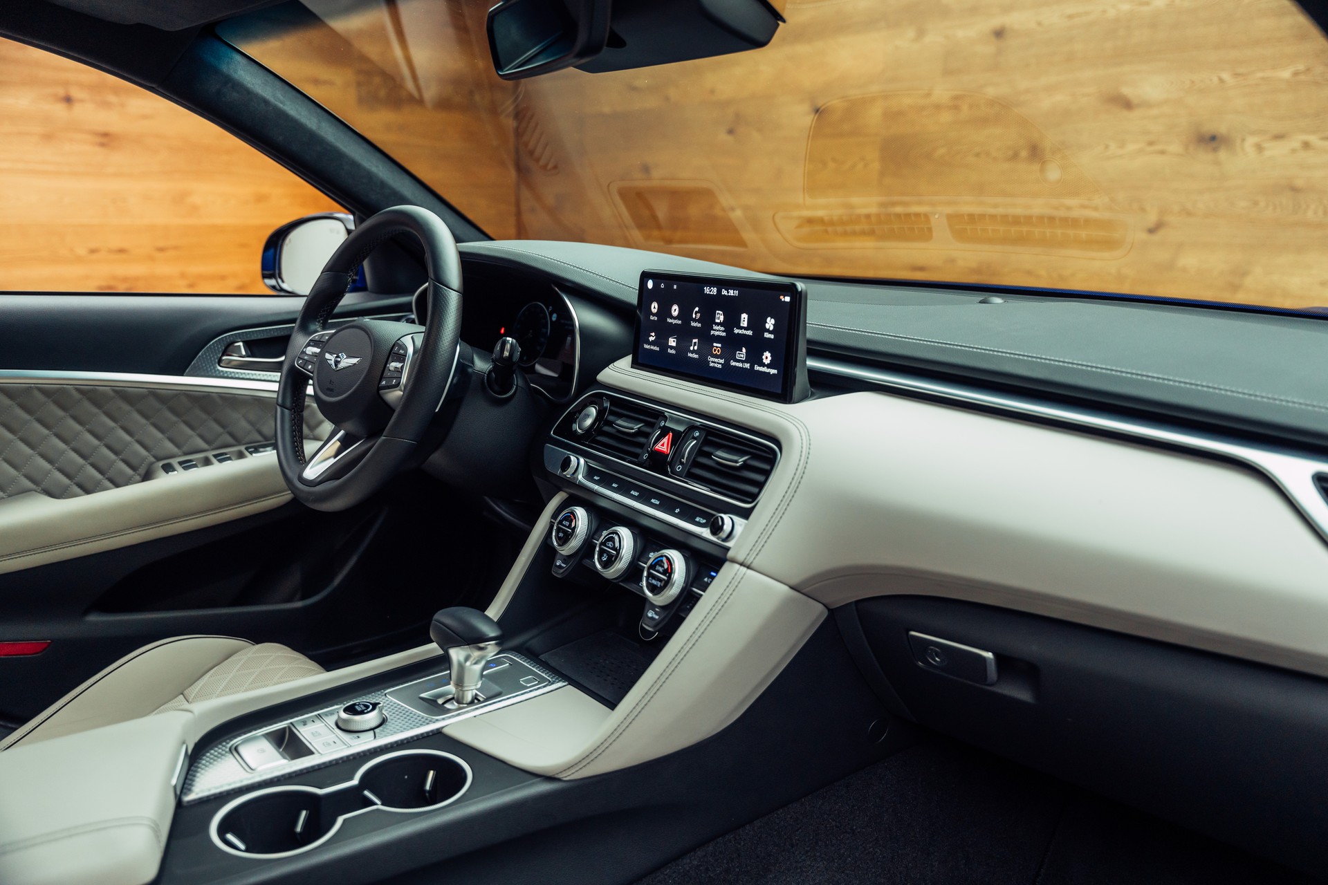 GENESIS G70 Shooting Brake 2.2 CRDI Sport AT8 AWD-image-5
