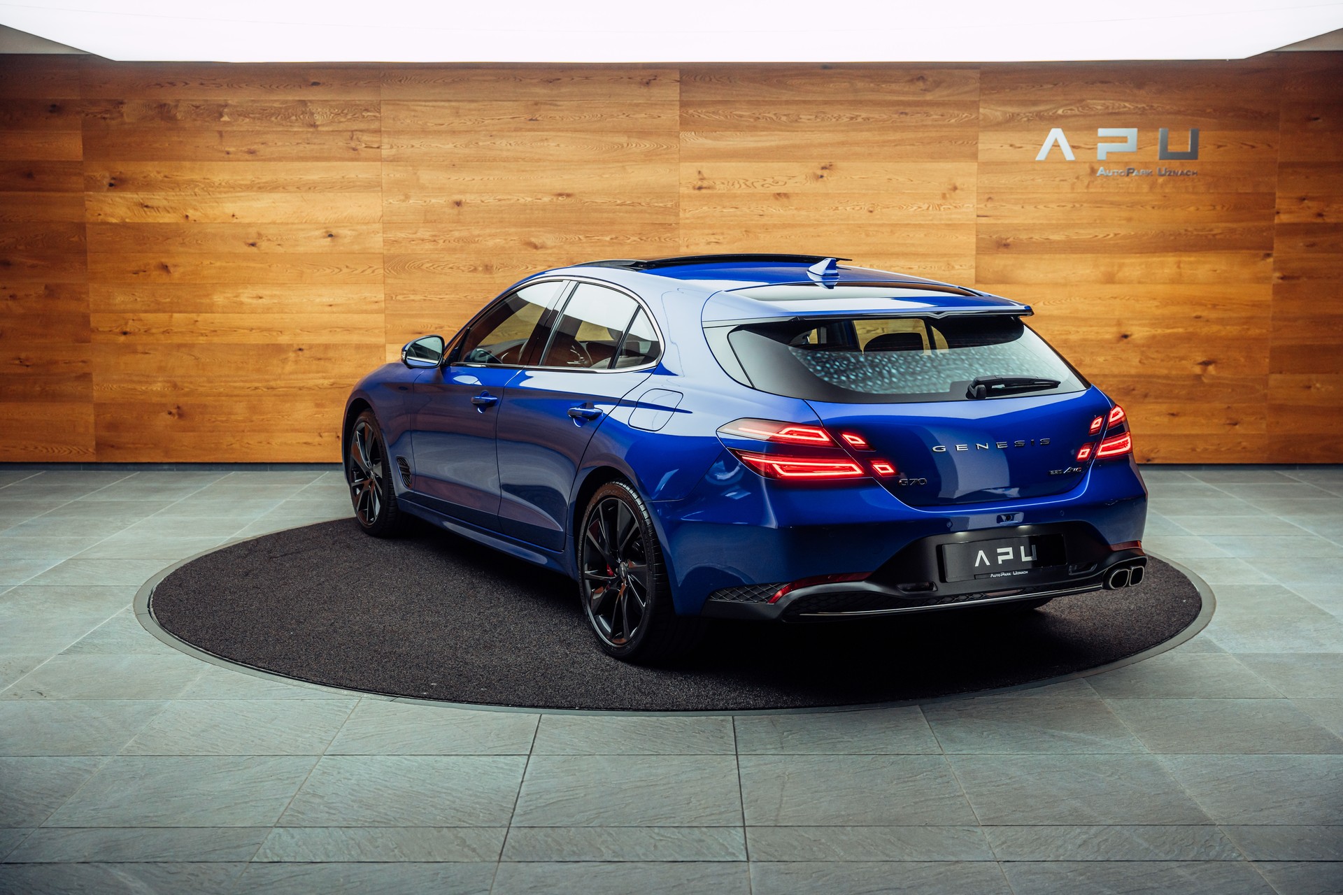GENESIS G70 Shooting Brake 2.2 CRDI Sport AT8 AWD-showroom-element-2