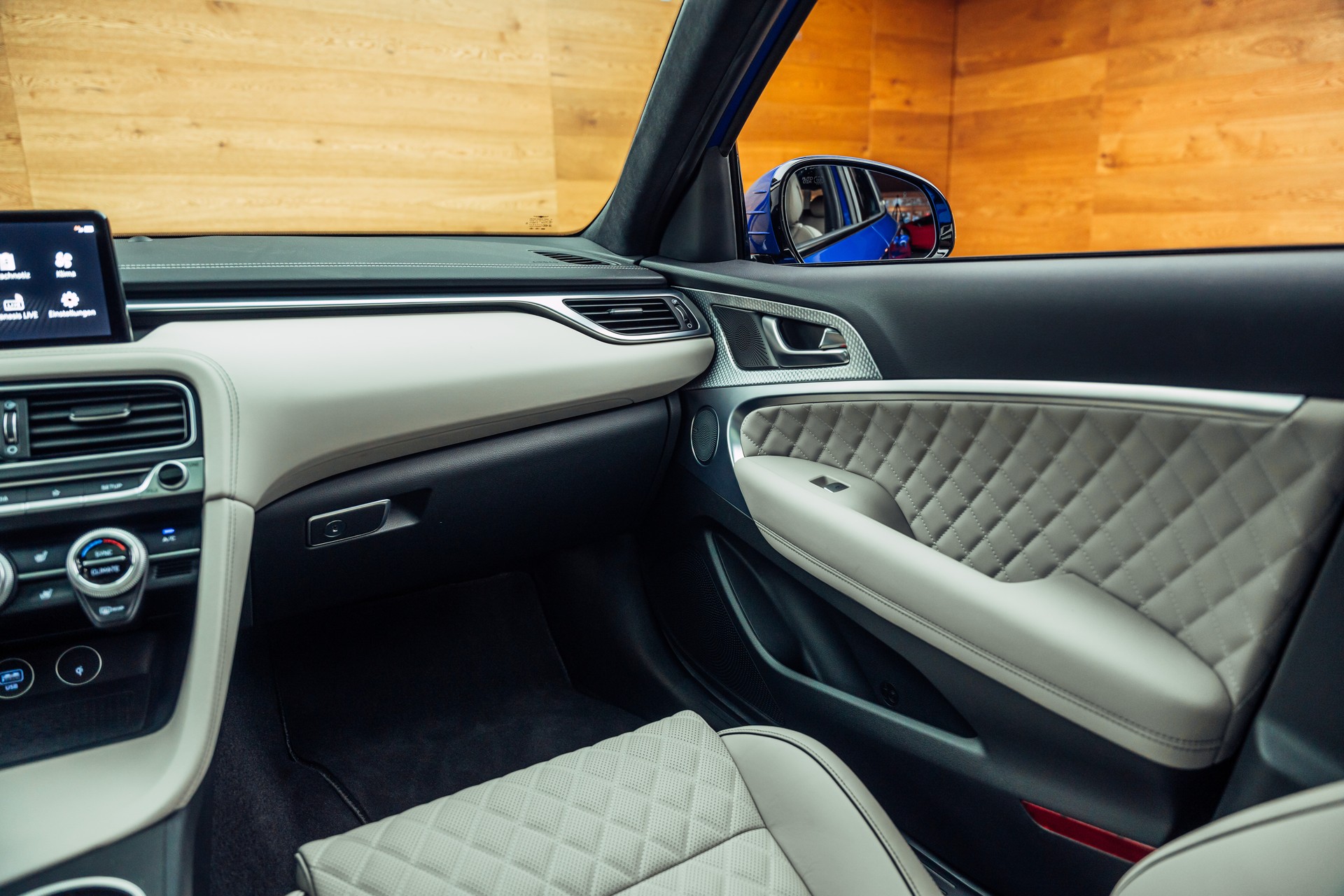 GENESIS G70 Shooting Brake 2.2 CRDI Sport AT8 AWD-image-11