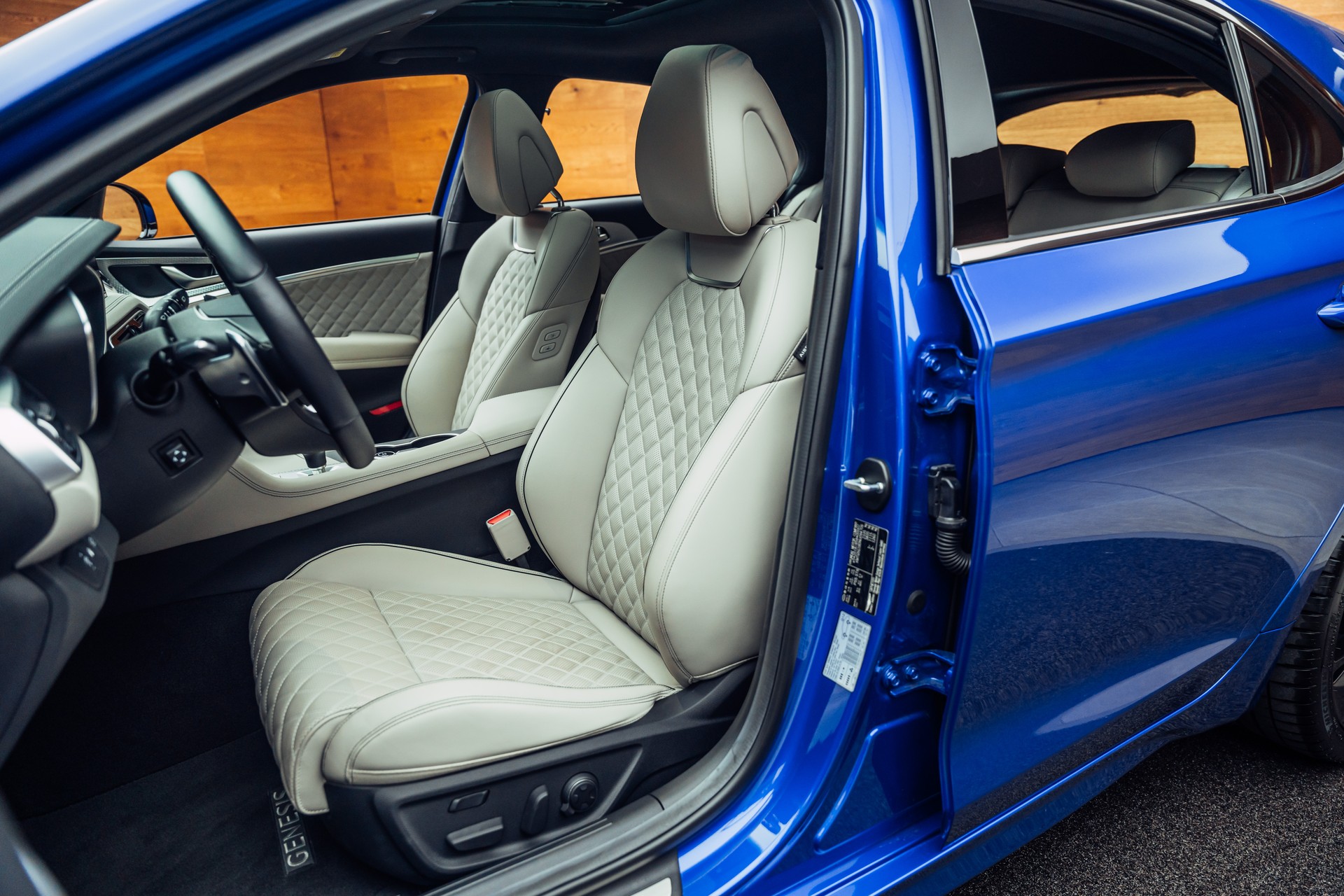 GENESIS G70 Shooting Brake 2.2 CRDI Sport AT8 AWD-image-6