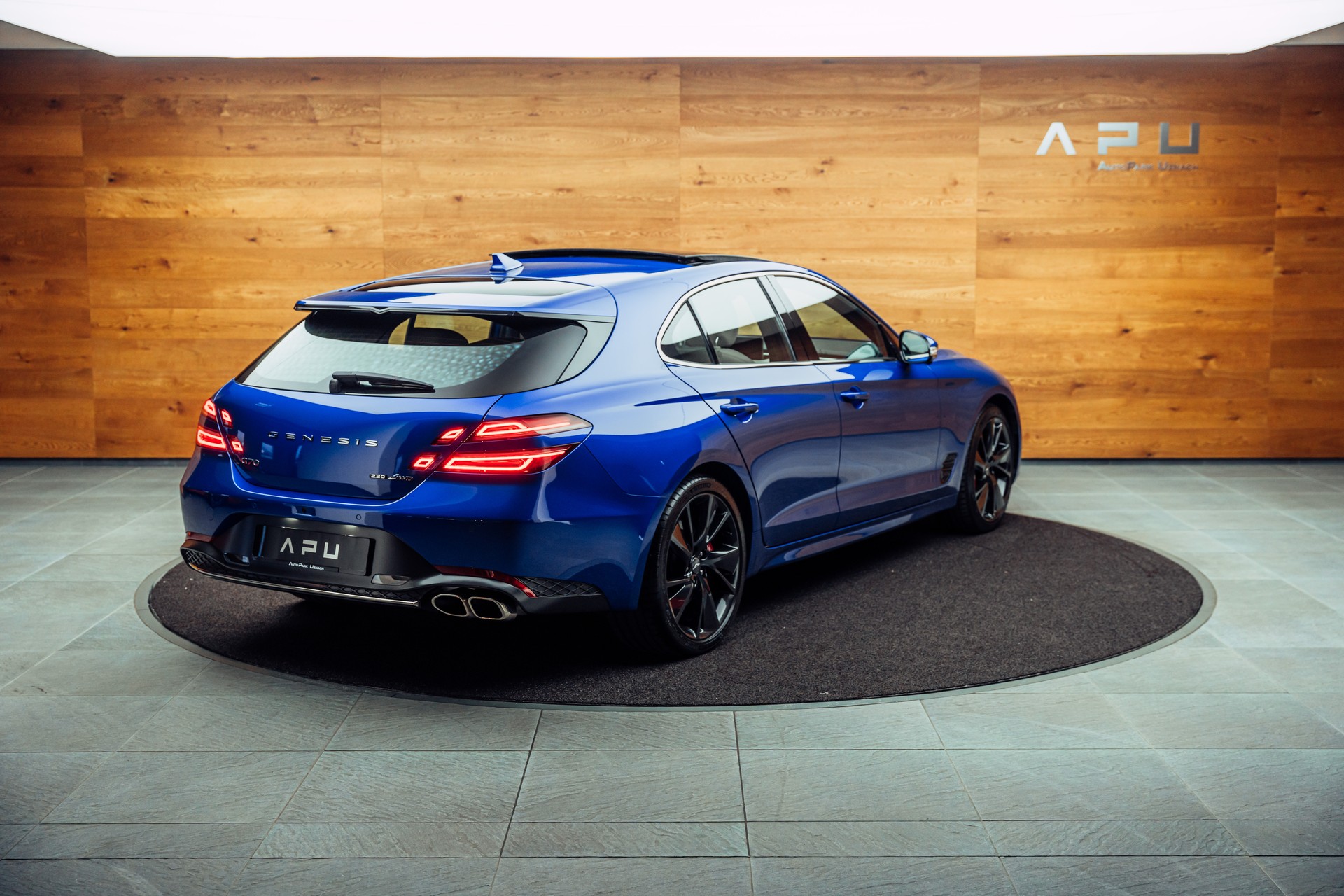 GENESIS G70 Shooting Brake 2.2 CRDI Sport AT8 AWD-showroom-element-1