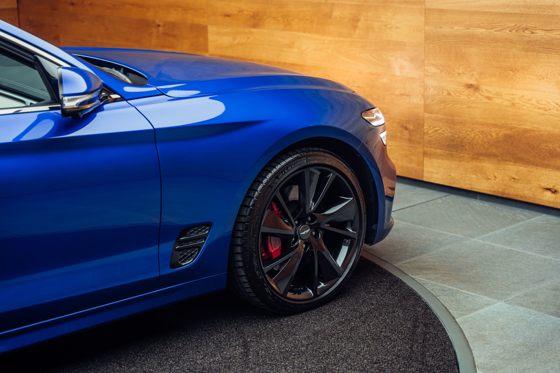 GENESIS G70 Shooting Brake 2.2 CRDI Sport AT8 AWD-image-19