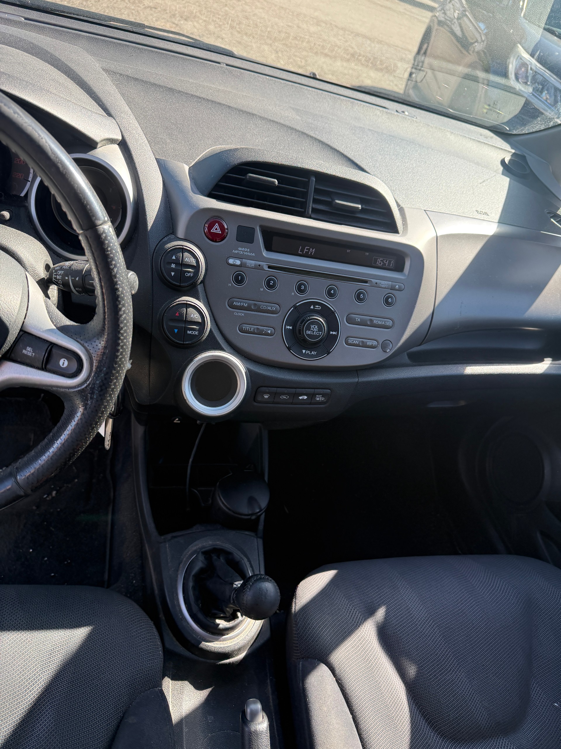 HONDA Jazz 1.4i Comfort-image-5