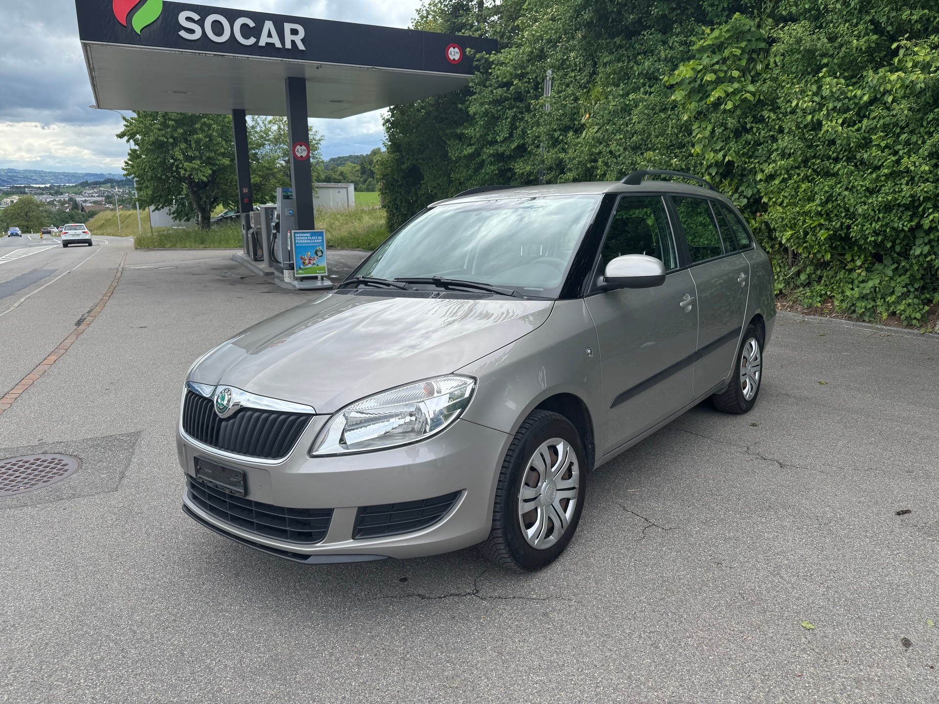 SKODA Fabia 1.2 TSI Classic-image-1