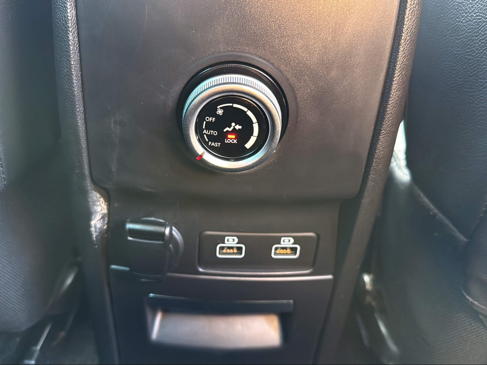 RENAULT Espace 1.8 TCe Intens EDC-image-16