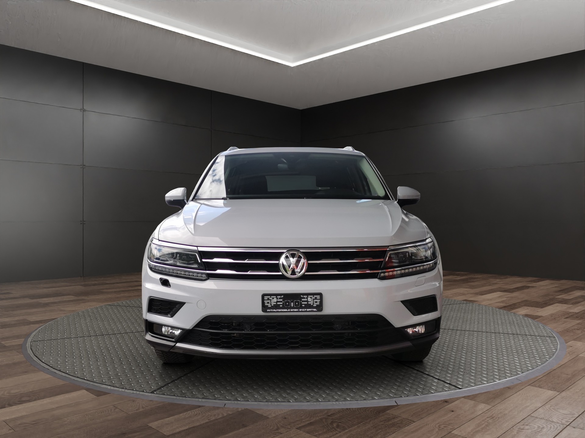 VW Tiguan Allspace 2.0TSI Comfortline 4Motion DSG-image-2