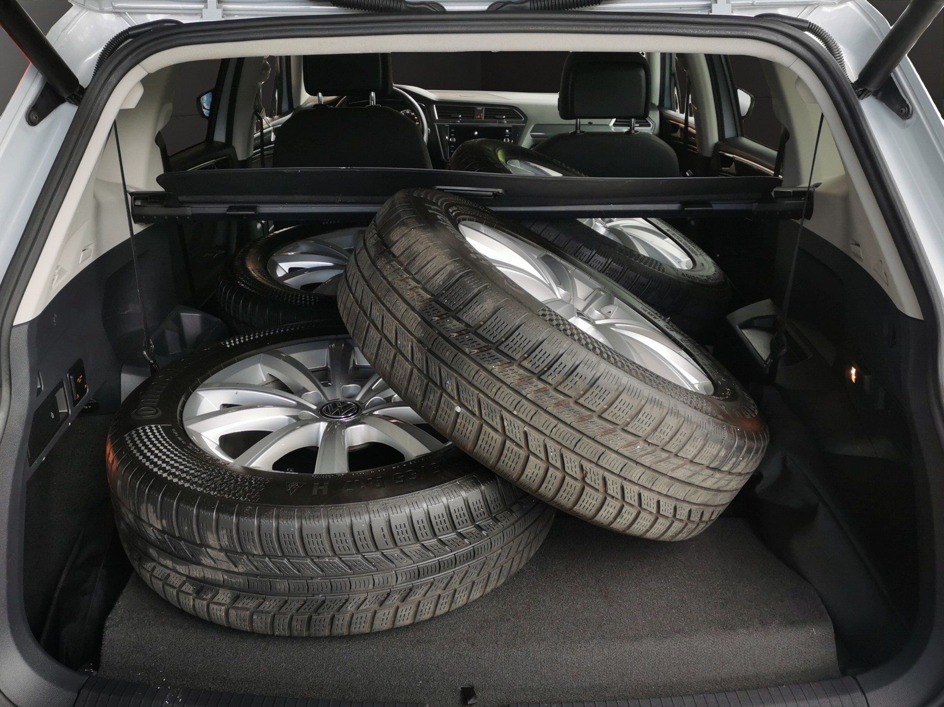 VW Tiguan Allspace 2.0TSI Comfortline 4Motion DSG-image-8