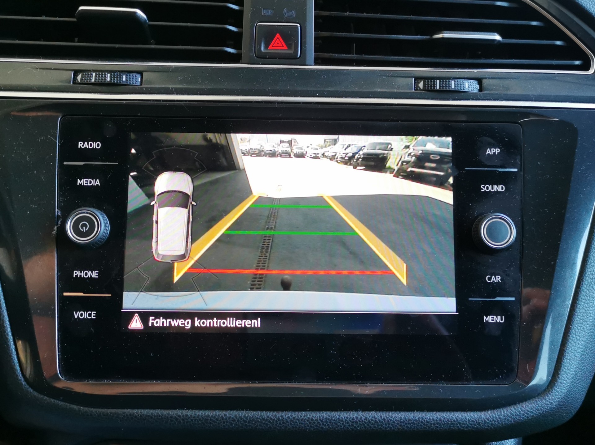 VW Tiguan Allspace 2.0TSI Comfortline 4Motion DSG-image-17