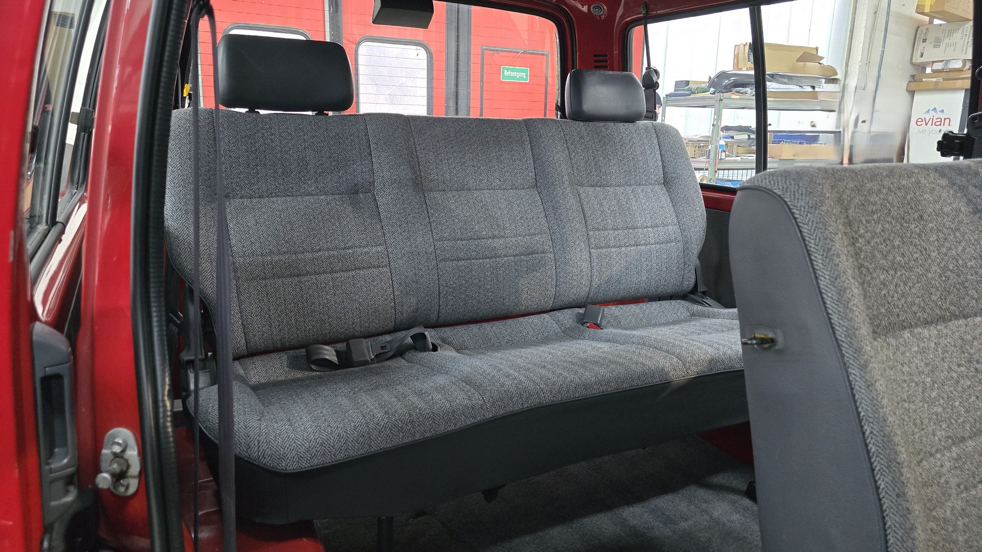 TOYOTA Hiace 2.4 4x4 Saloon Jub.-image-28