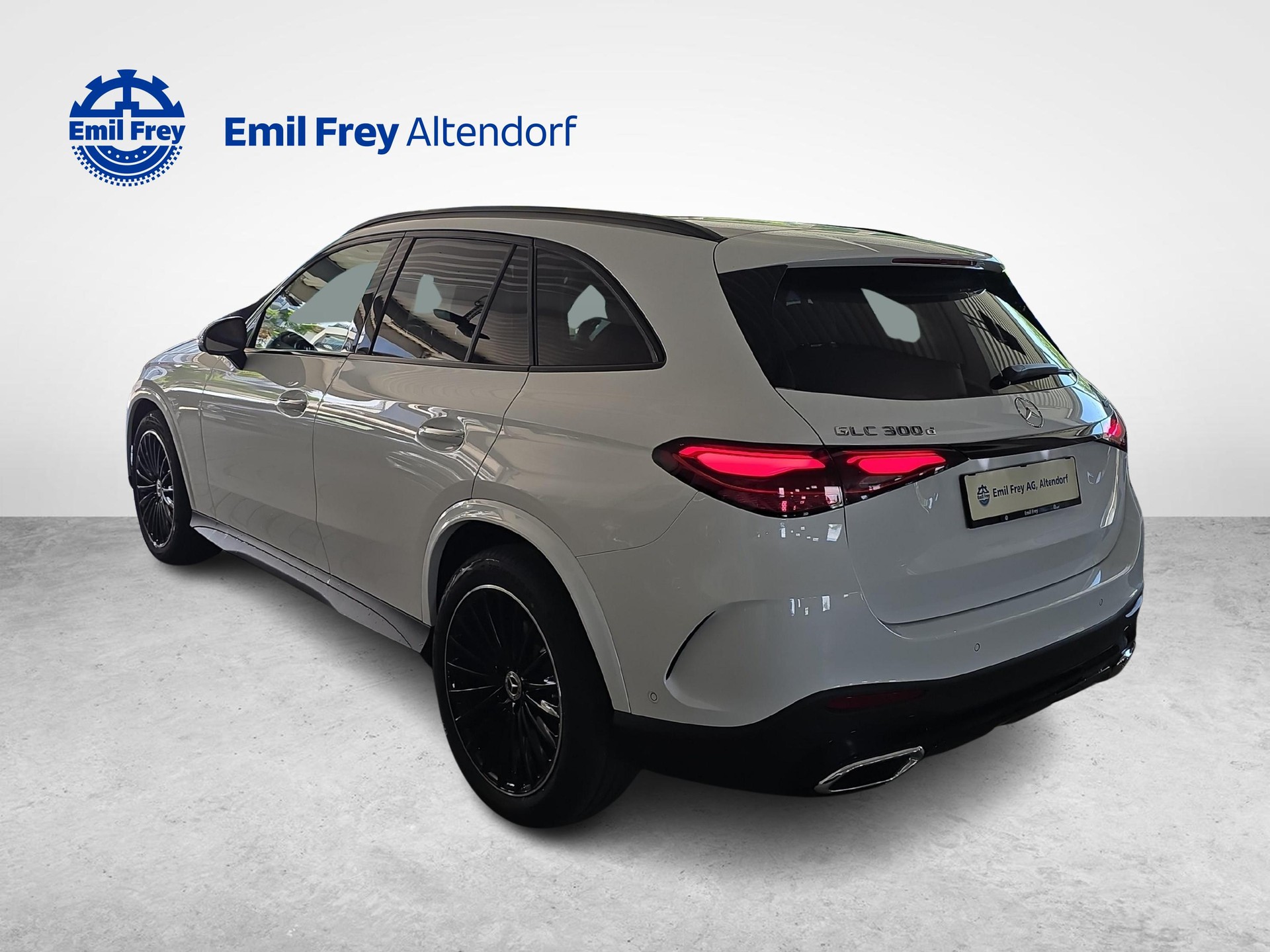 MERCEDES-BENZ GLC 300 d 4MATIC AMG Line-showroom-element-2