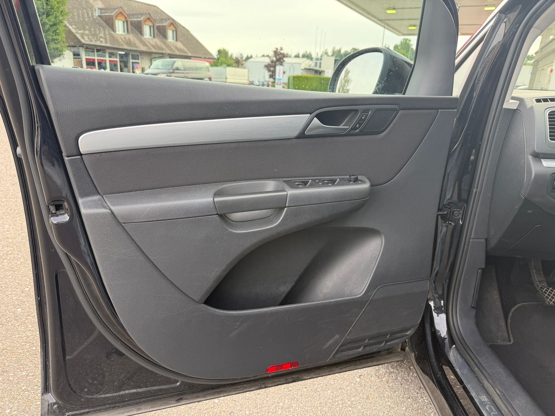 VW Sharan 1.4 TSI BlueMotion Technology Cup-image-11