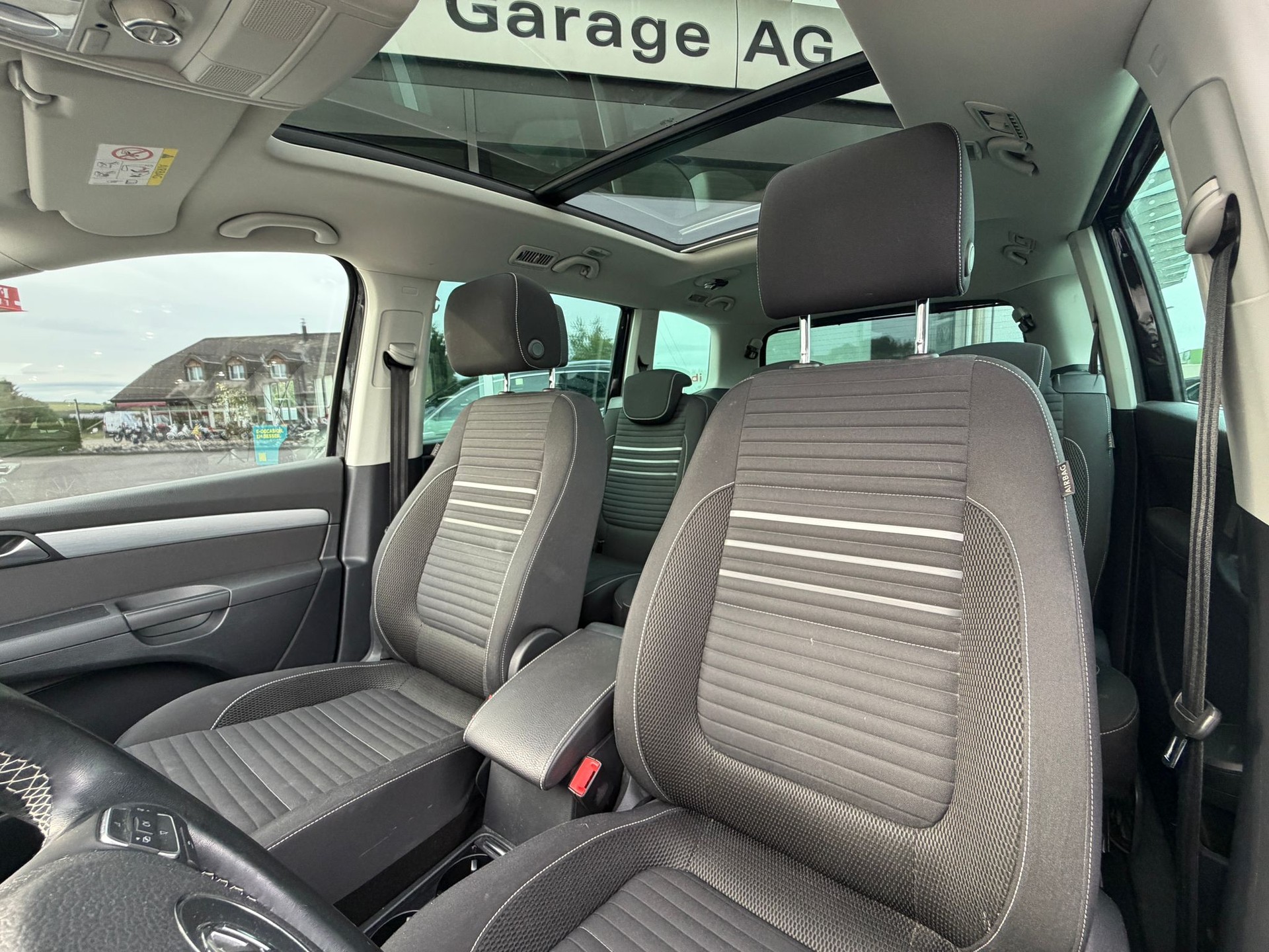 VW Sharan 1.4 TSI BlueMotion Technology Cup-image-22