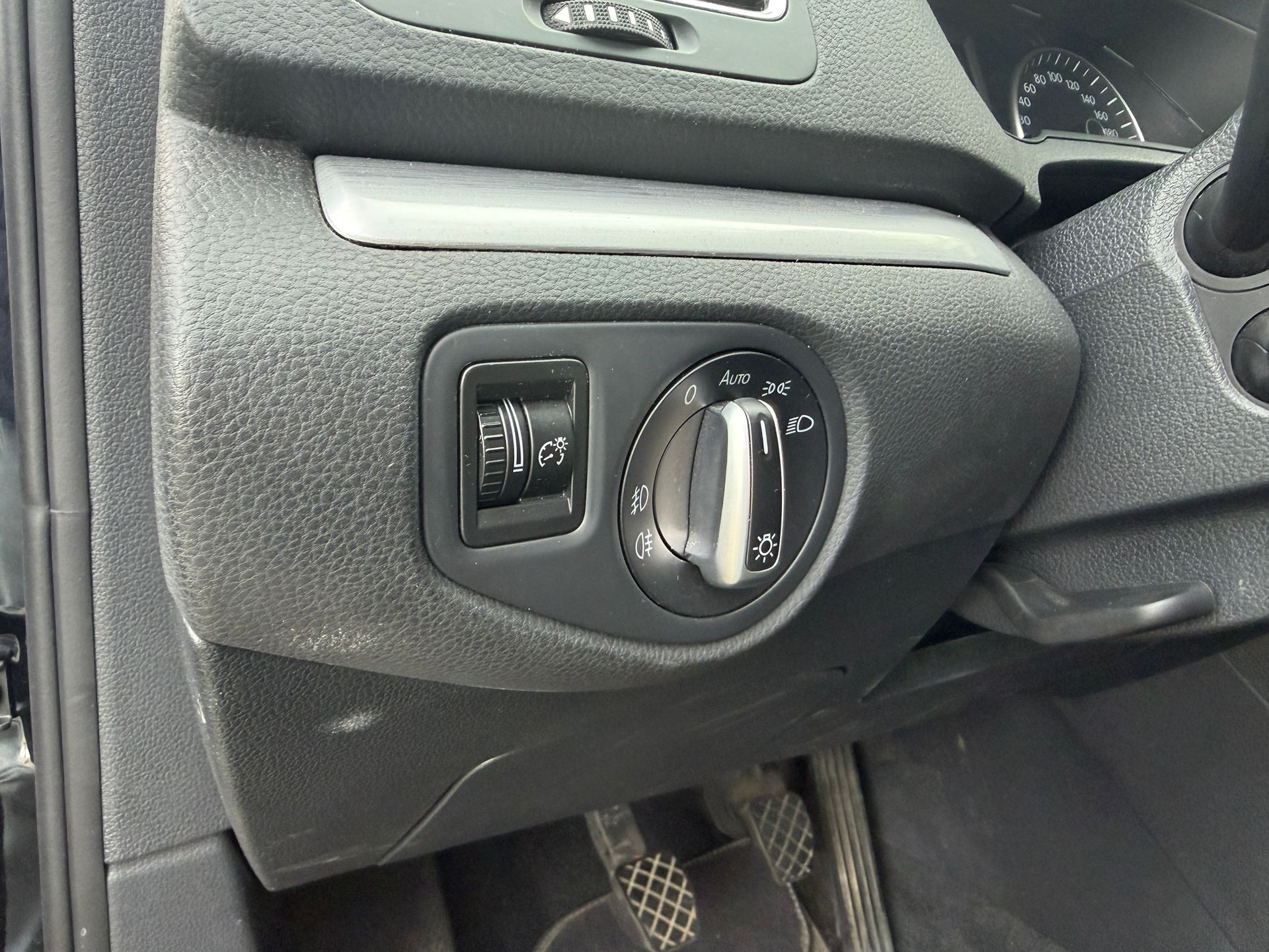 VW Sharan 1.4 TSI BlueMotion Technology Cup-image-13