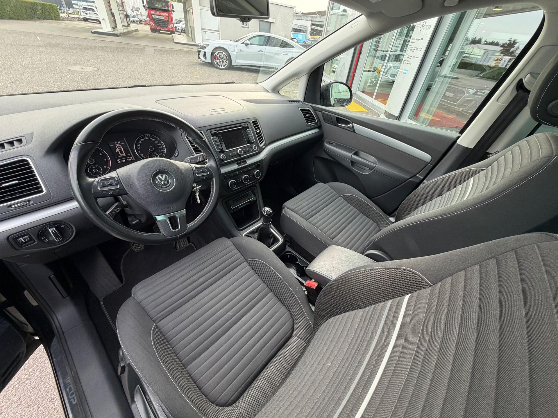 VW Sharan 1.4 TSI BlueMotion Technology Cup-image-10