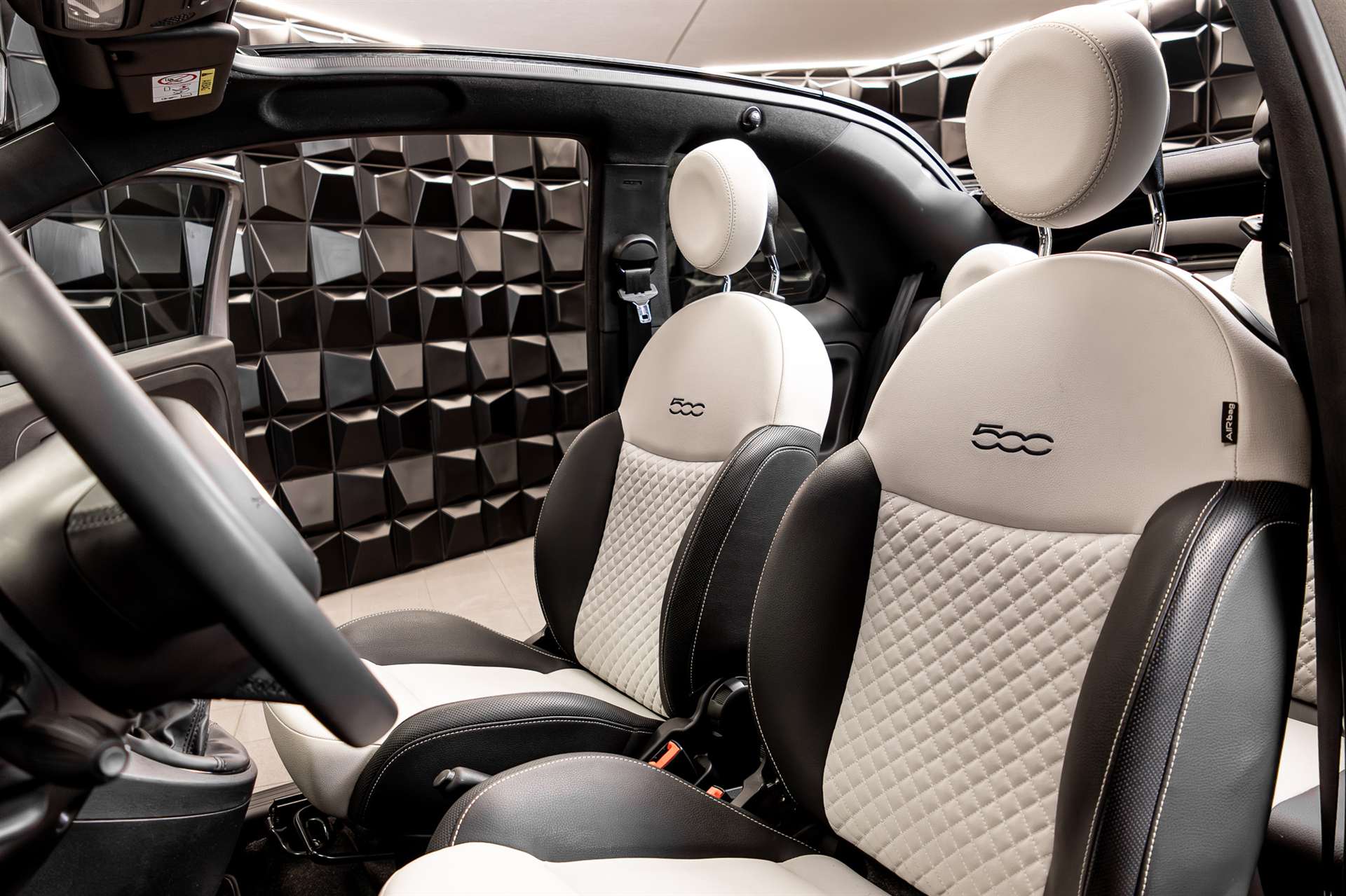 FIAT 500C 1.0 N3 MildHybrid Dolcevita-image-13