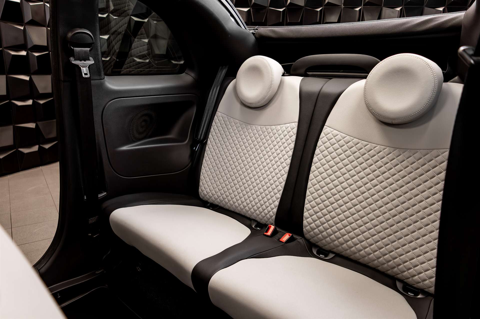 FIAT 500C 1.0 N3 MildHybrid Dolcevita-image-22