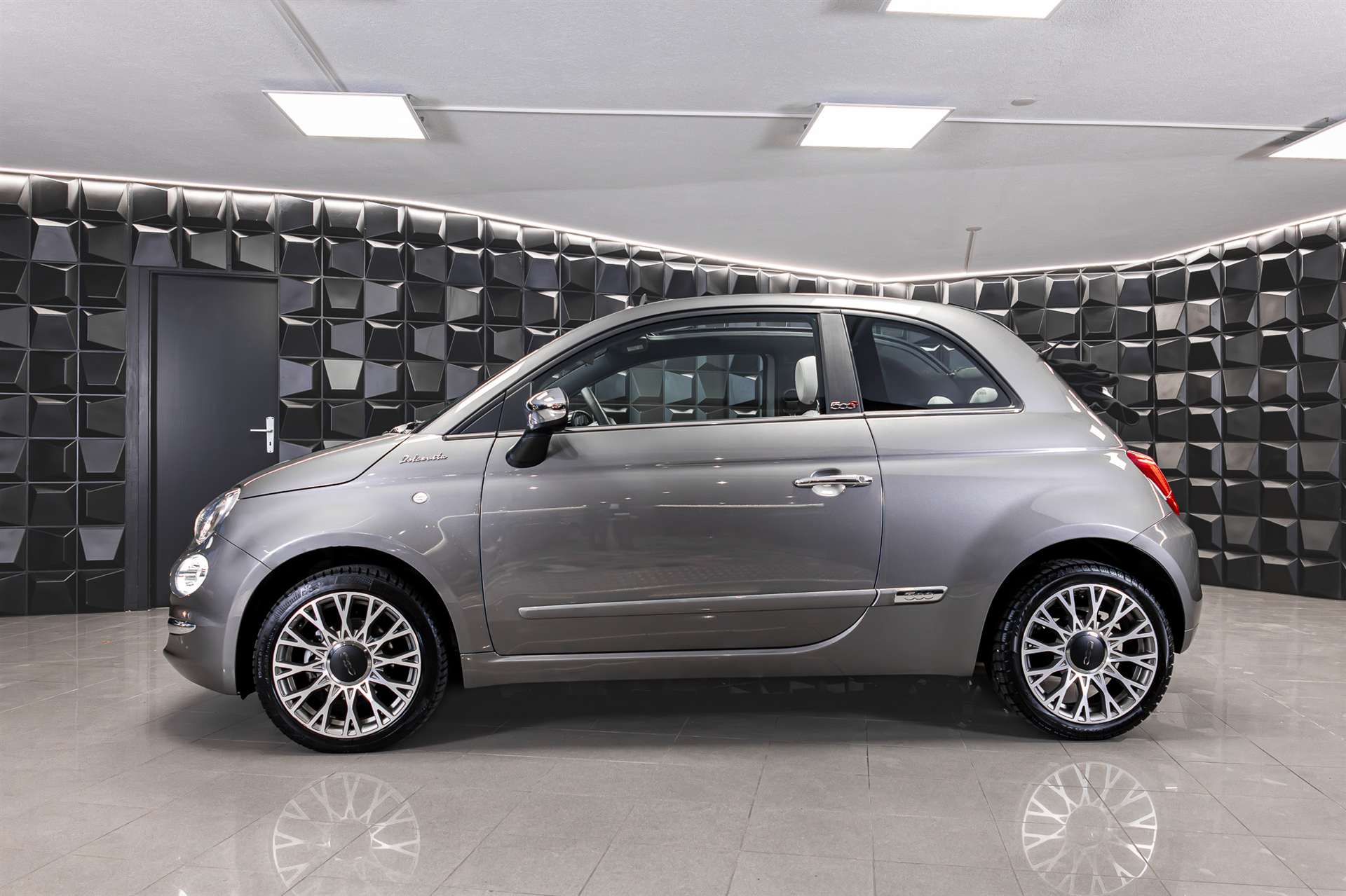 FIAT 500C 1.0 N3 MildHybrid Dolcevita-showroom-element-1
