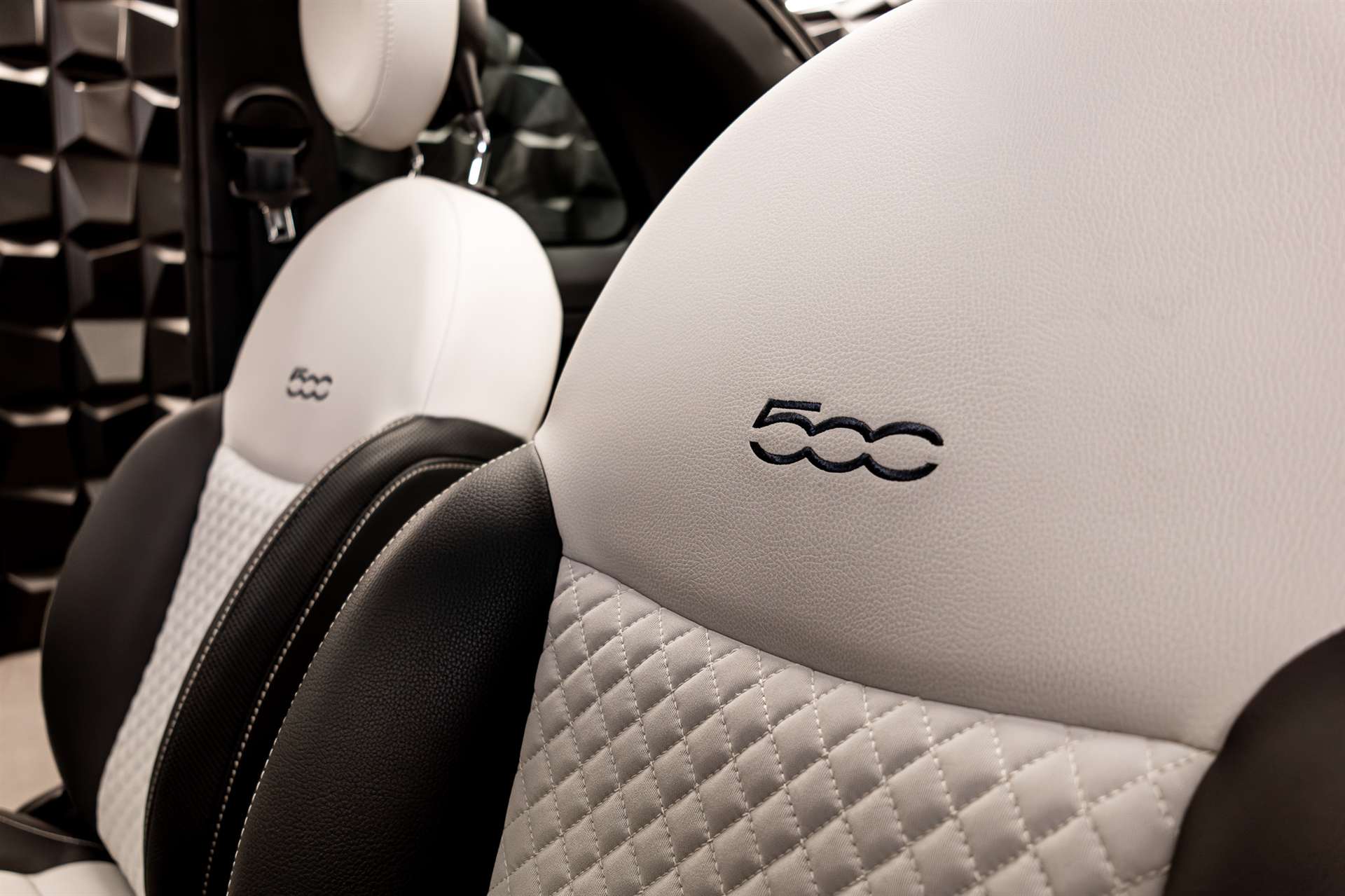FIAT 500C 1.0 N3 MildHybrid Dolcevita-image-14