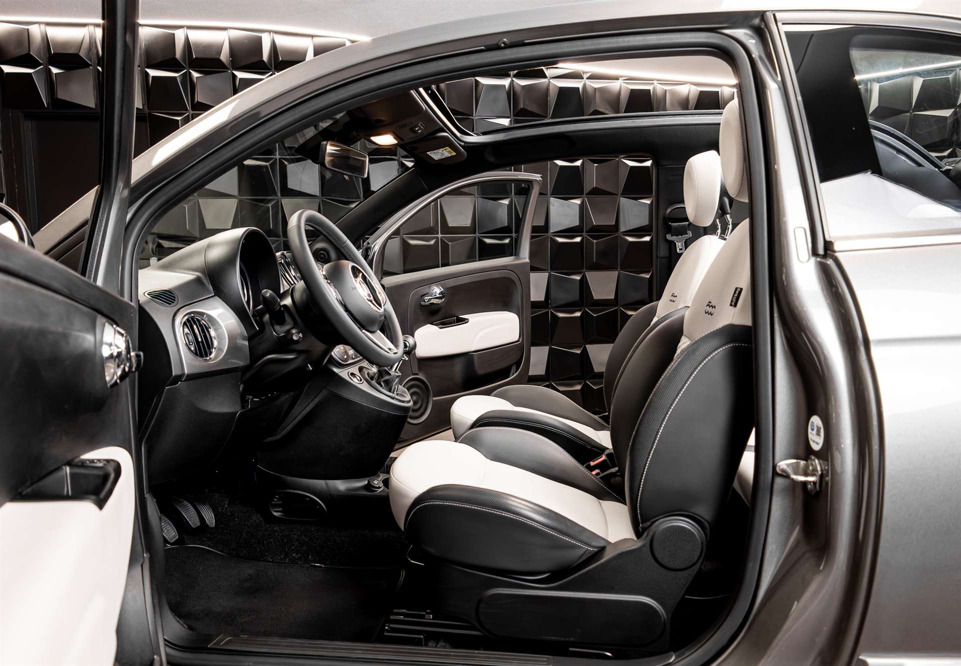 FIAT 500C 1.0 N3 MildHybrid Dolcevita-image-10