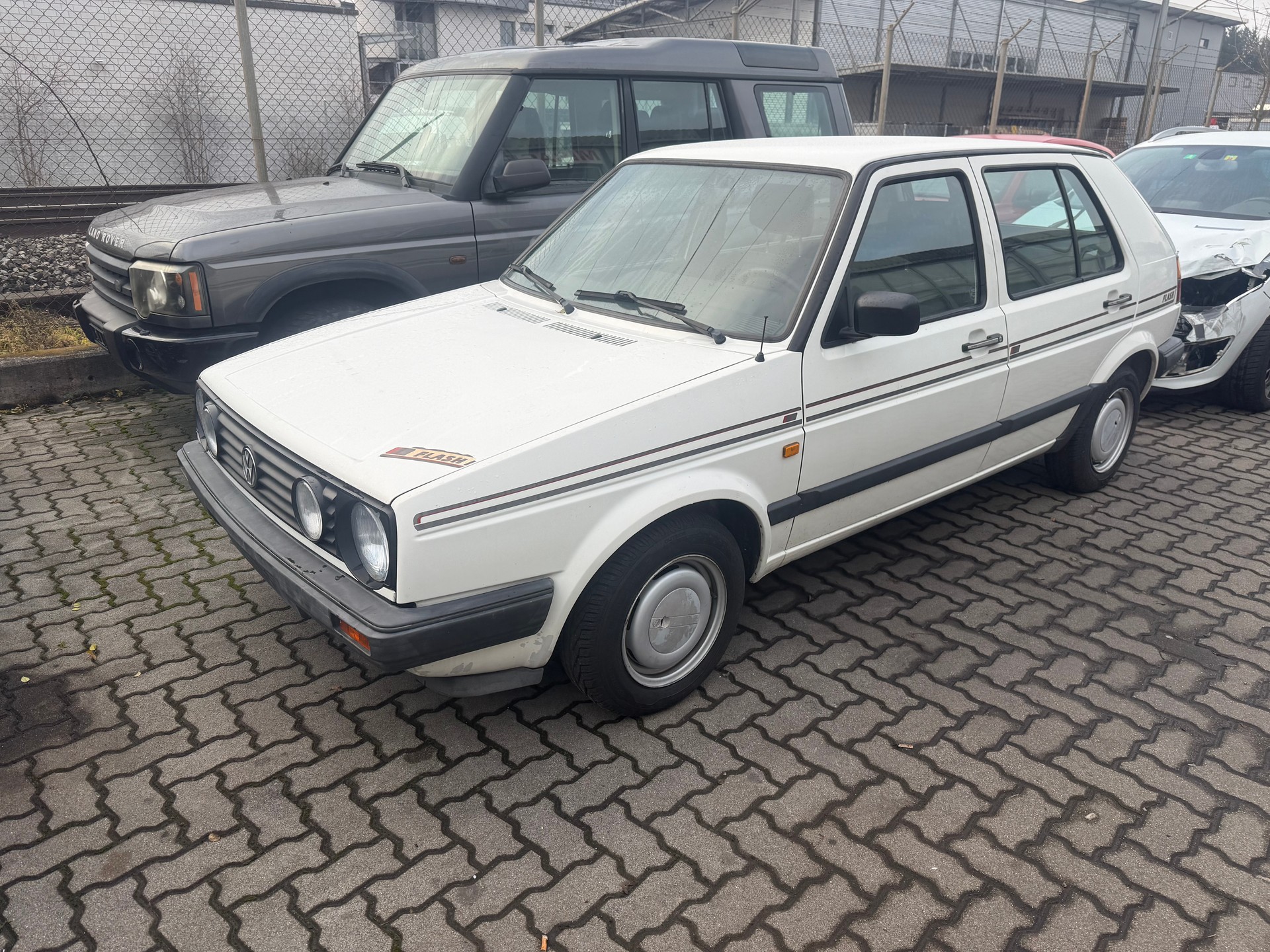 VW Golf 1800 CL-image-1