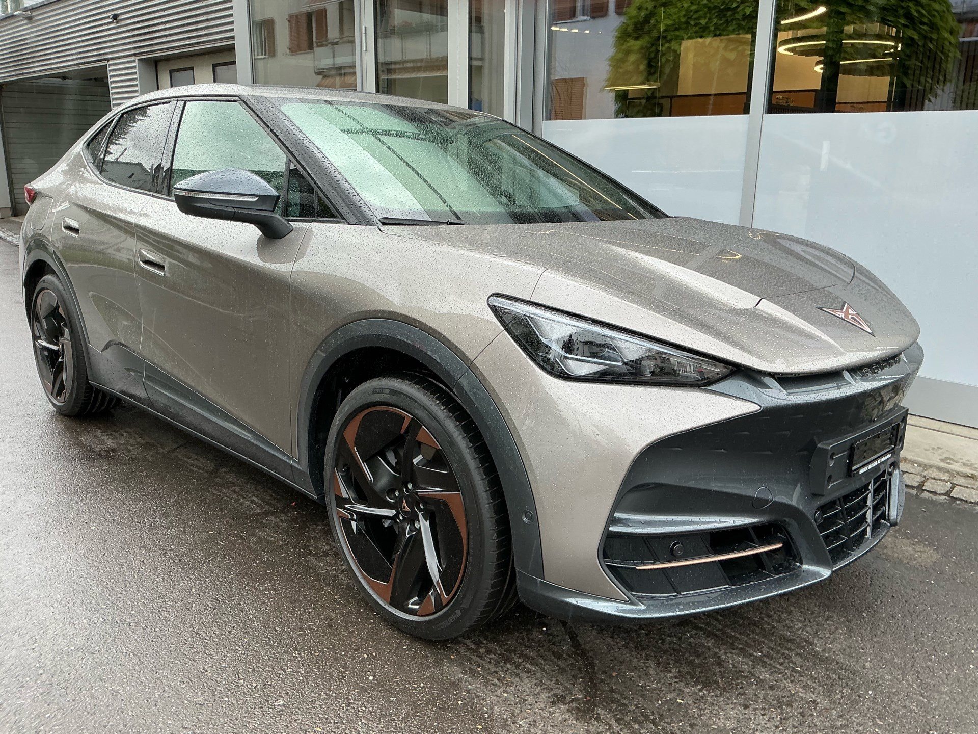 CUPRA Tavascan 340 PS 4DRIVE VZ ADRENALINE *** 5 JAHRE CUPRA VOLLGARANTIE ***-image-2