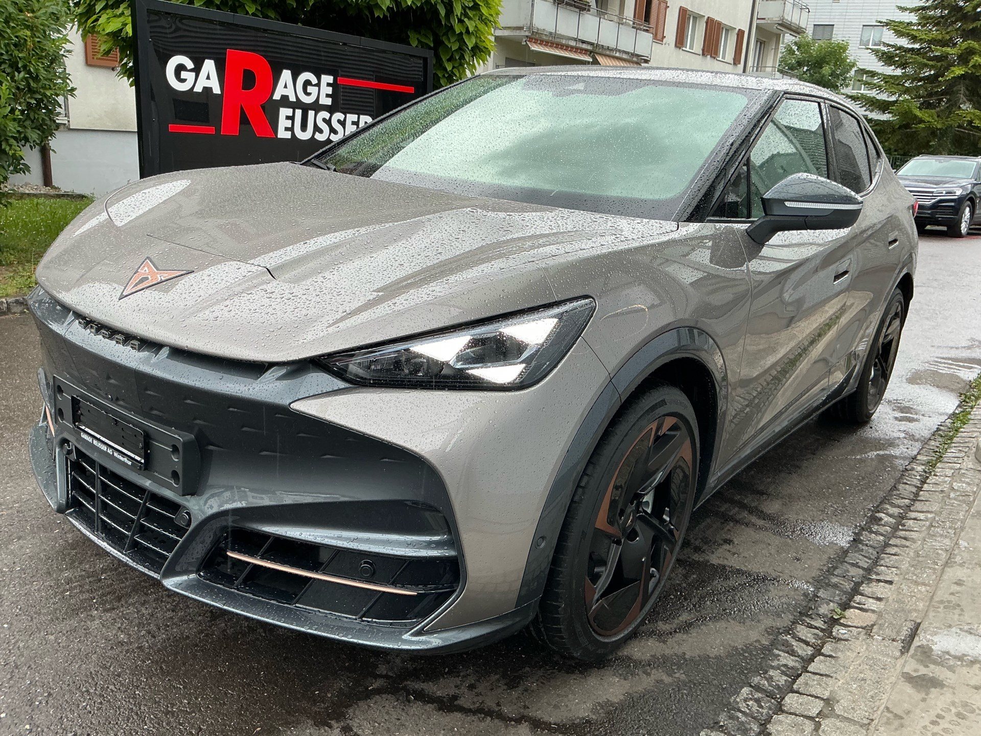 CUPRA Tavascan 340 PS 4DRIVE VZ ADRENALINE *** 5 JAHRE CUPRA VOLLGARANTIE ***-image-0