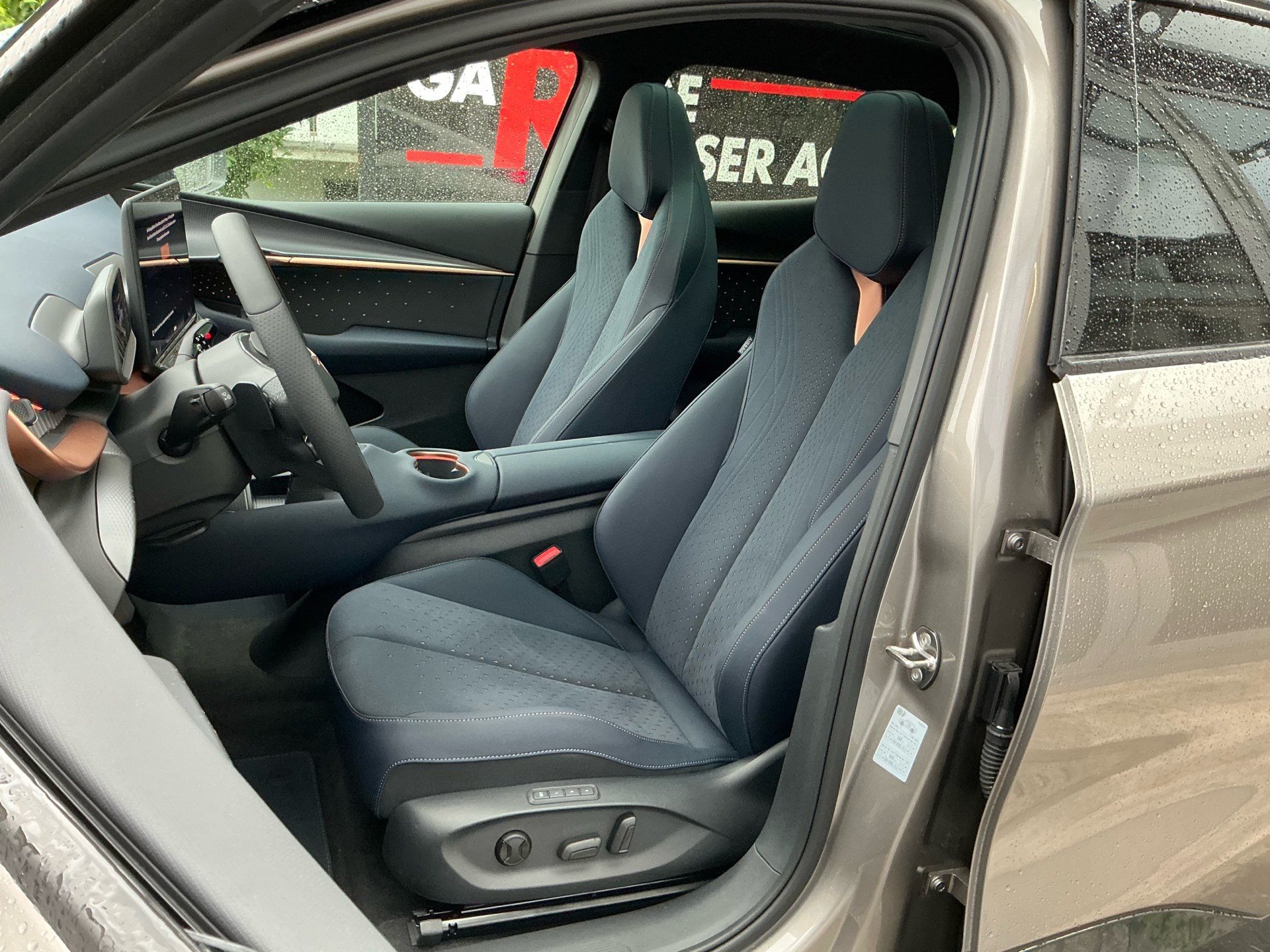 CUPRA Tavascan 340 PS 4DRIVE VZ ADRENALINE *** 5 JAHRE CUPRA VOLLGARANTIE ***-image-7