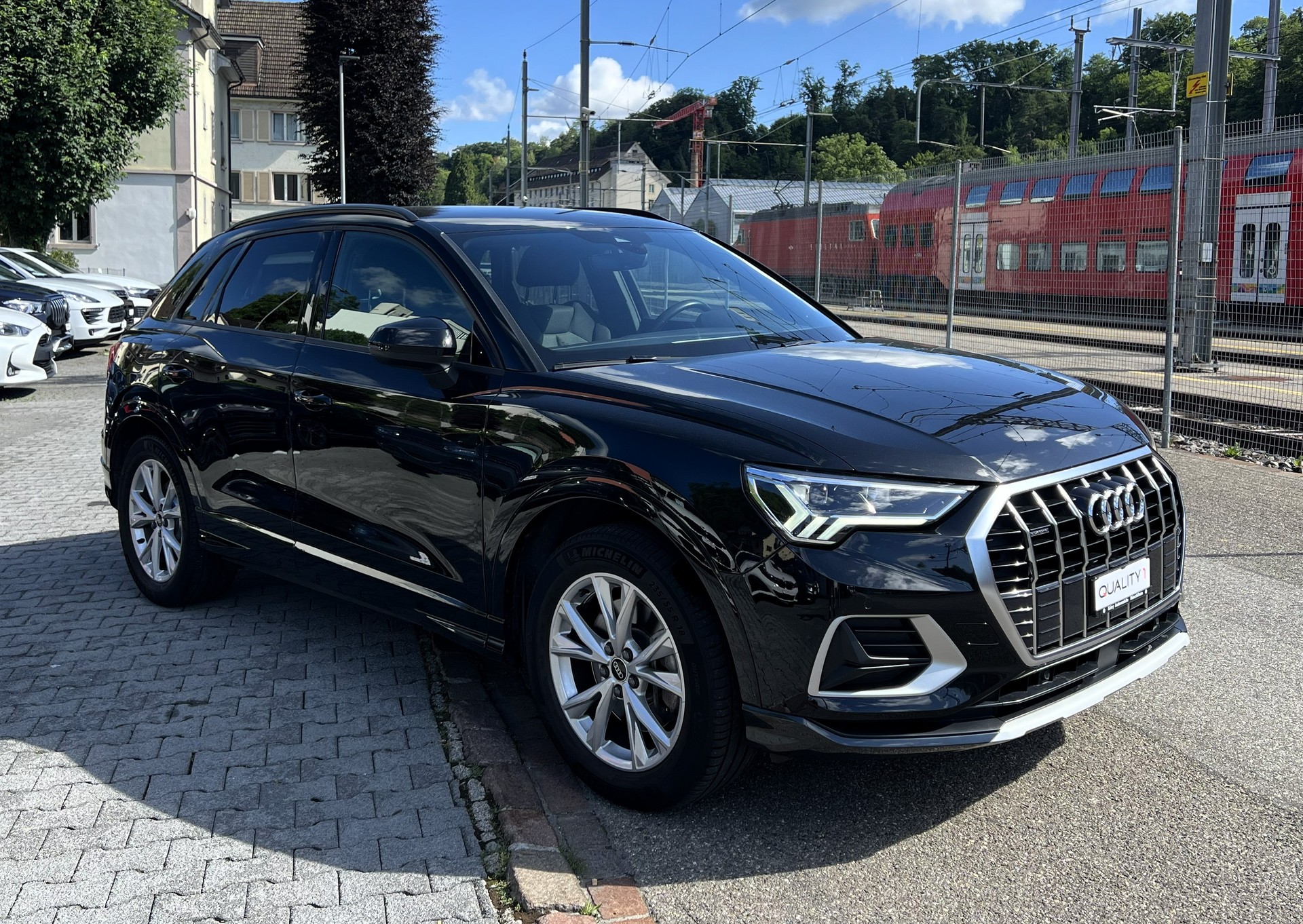 AUDI Q3 40 TDI advanced quattro S-tronic-image-6