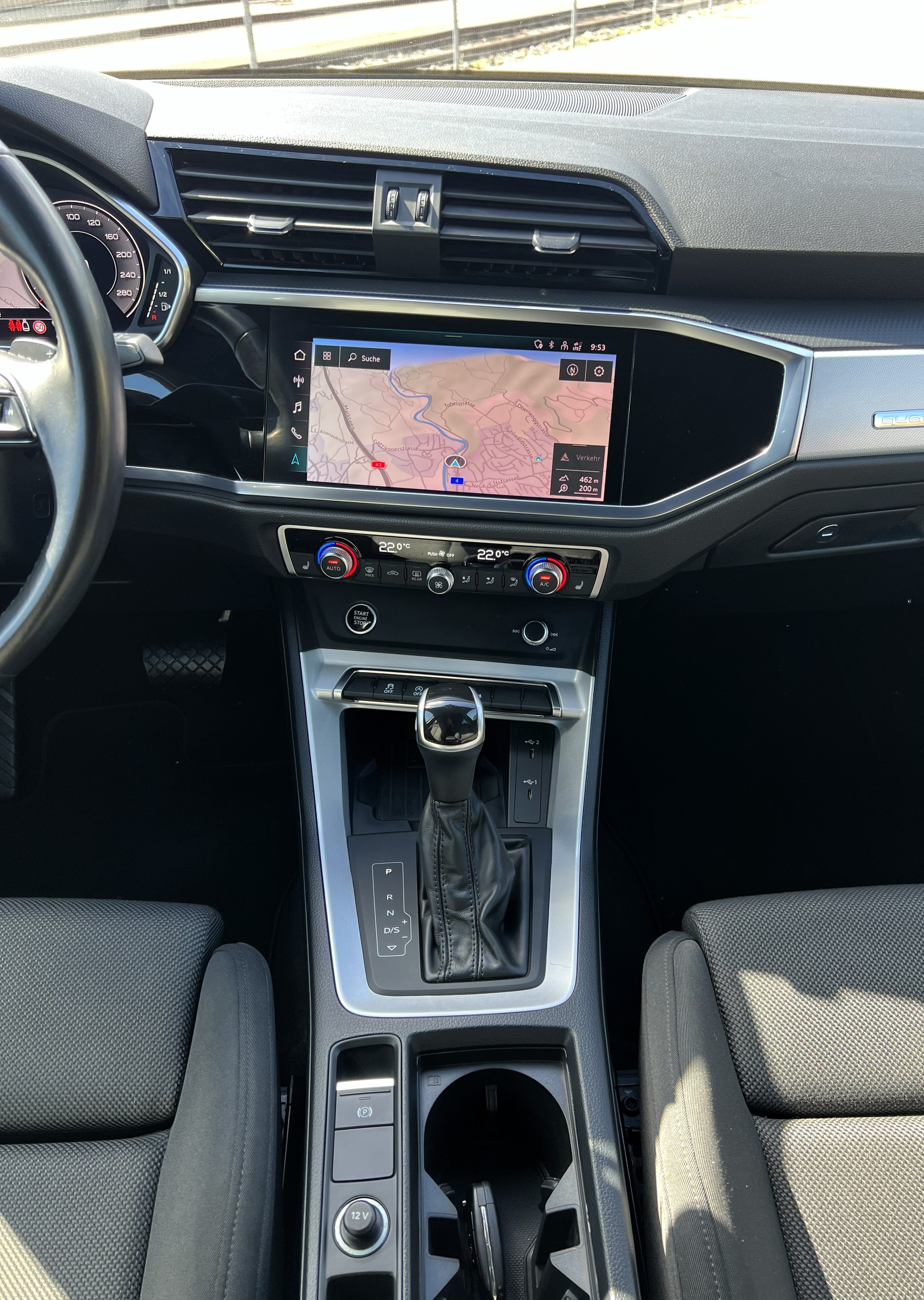 AUDI Q3 40 TDI advanced quattro S-tronic-image-19