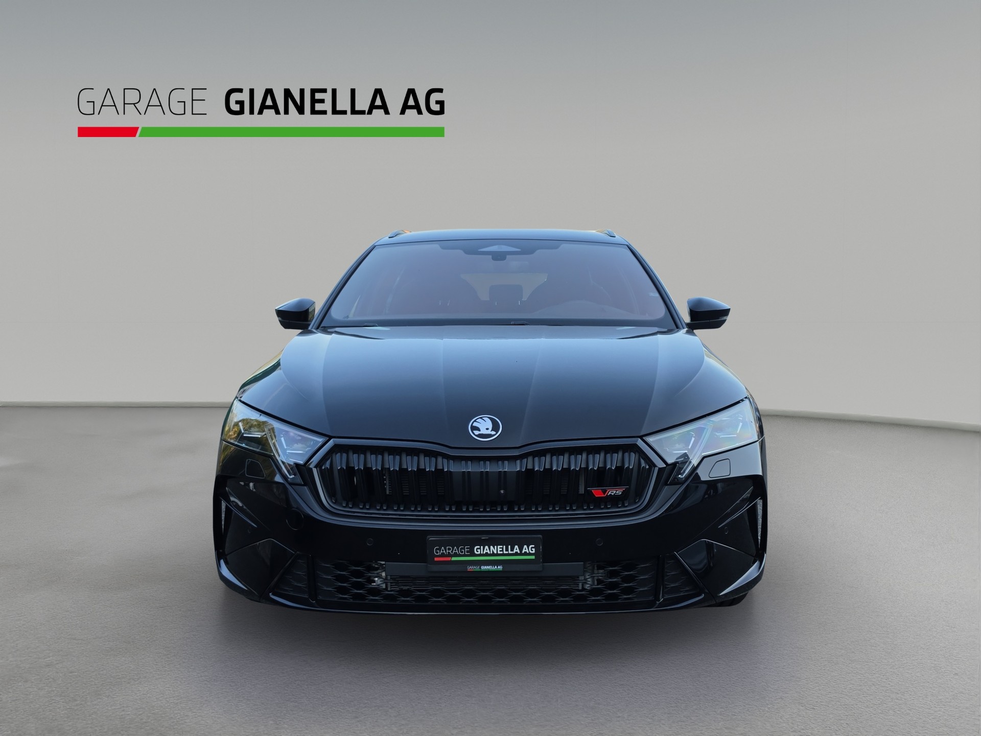 SKODA Octavia Combi 2.0 TSI DSG RS 30 Years Edition-showroom-element-3