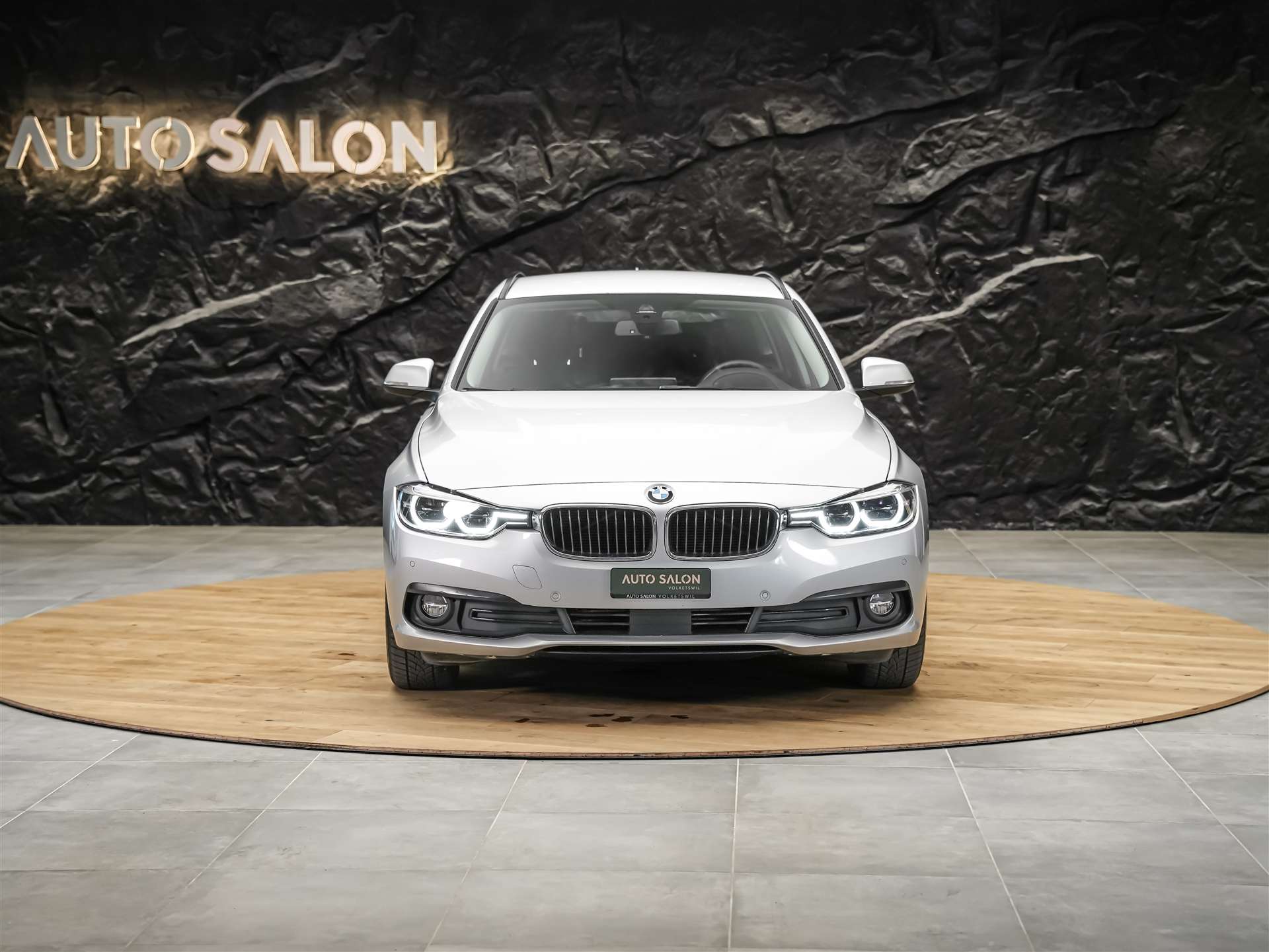 BMW 320d xDrive Touring Steptronic *Head Up Display*Abstandsregler*Adaptiver LED Scheinwerfer*-image-7