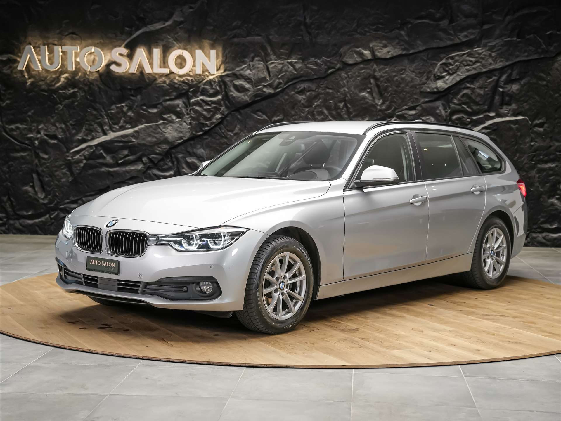 BMW 320d xDrive Touring Steptronic *Head Up Display*Abstandsregler*Adaptiver LED Scheinwerfer*-showroom-element-1