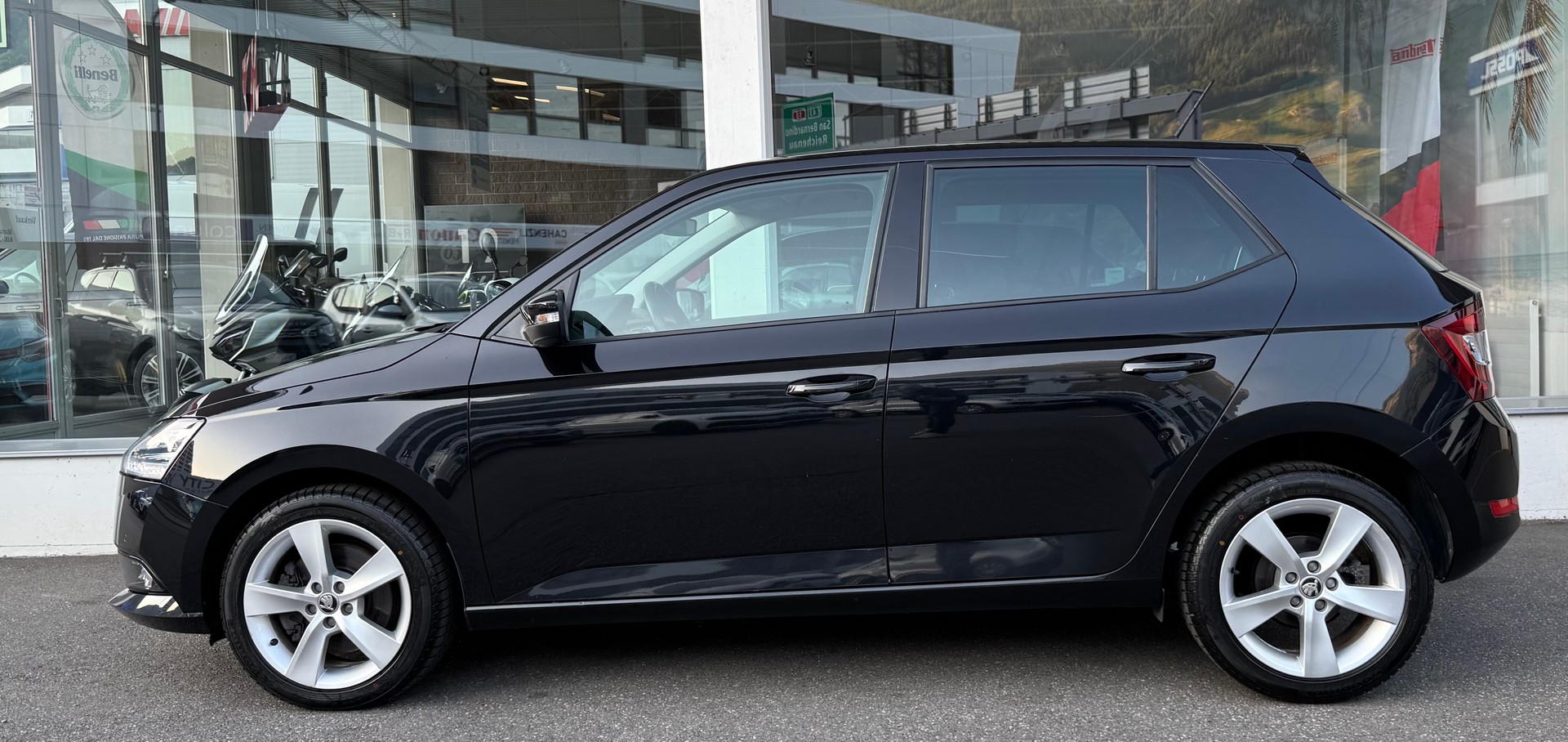 SKODA Fabia 1.0 TSI Style DSG-showroom-element-2